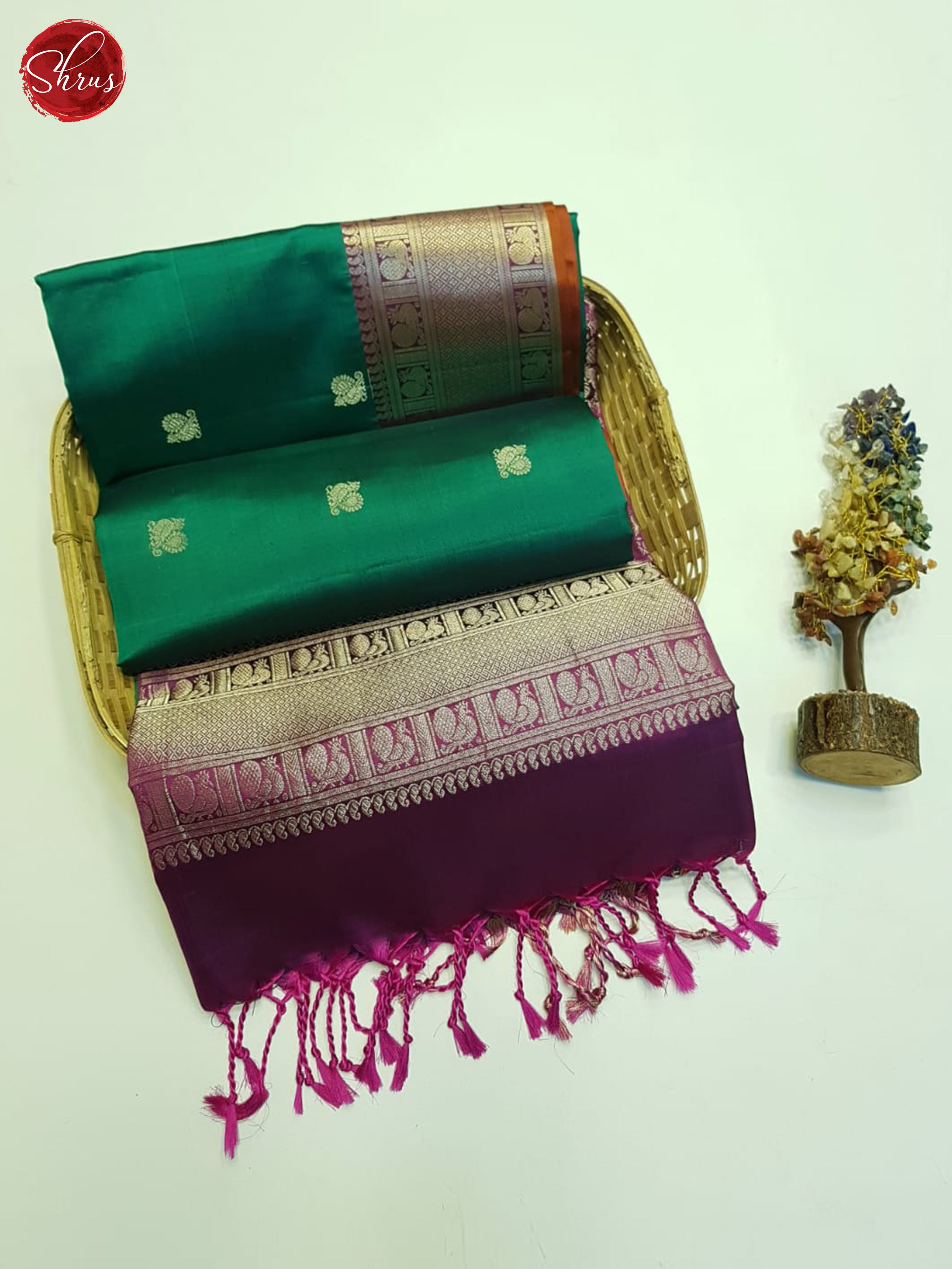Green And Pink - Shop on ShrusEternity.com