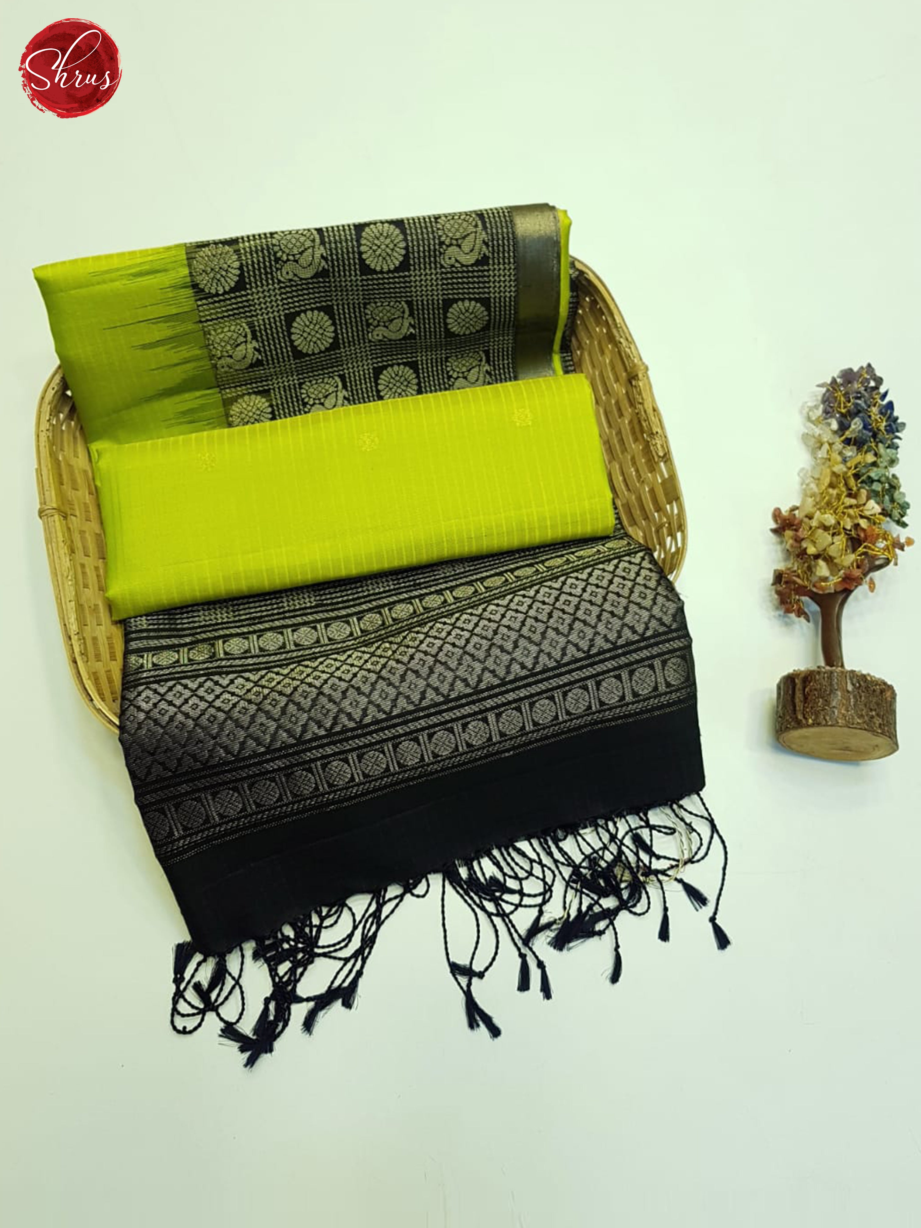 Green And Black - Shop on ShrusEternity.com