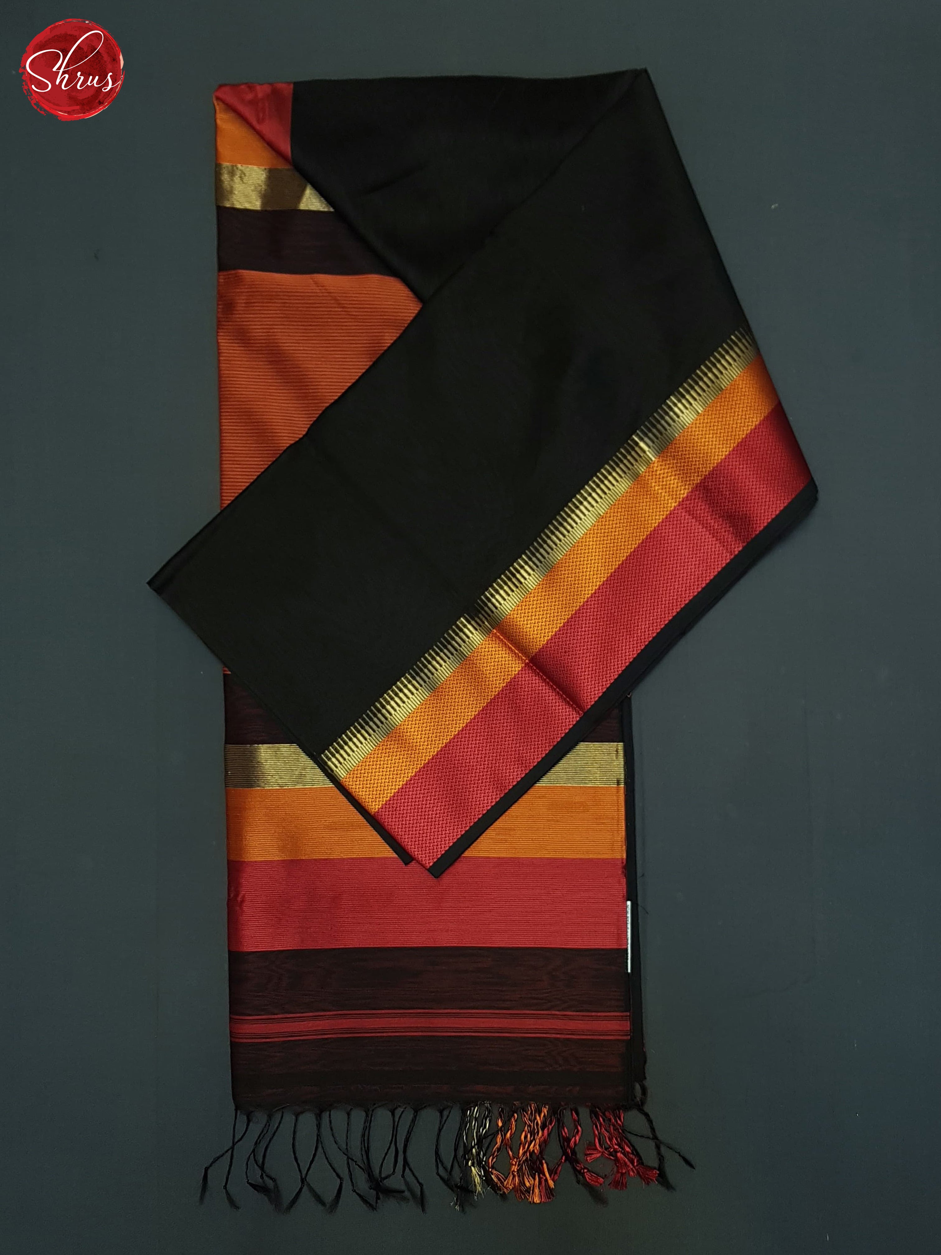 Black And Red- Maheshwari Silk Cotton Saree - Shop on ShrusEternity.com