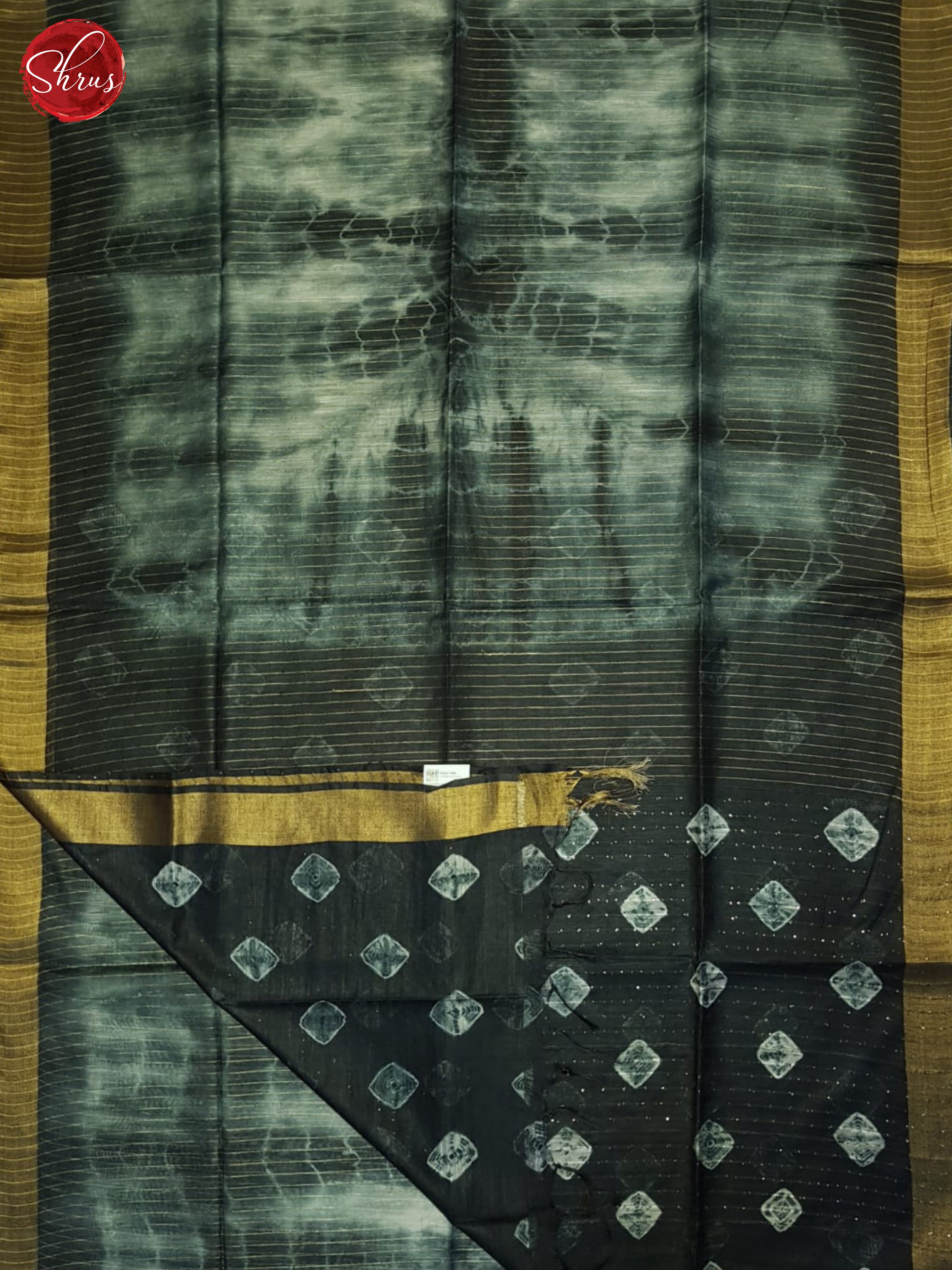Cream & Grey- Shibori saree - Shop on ShrusEternity.com