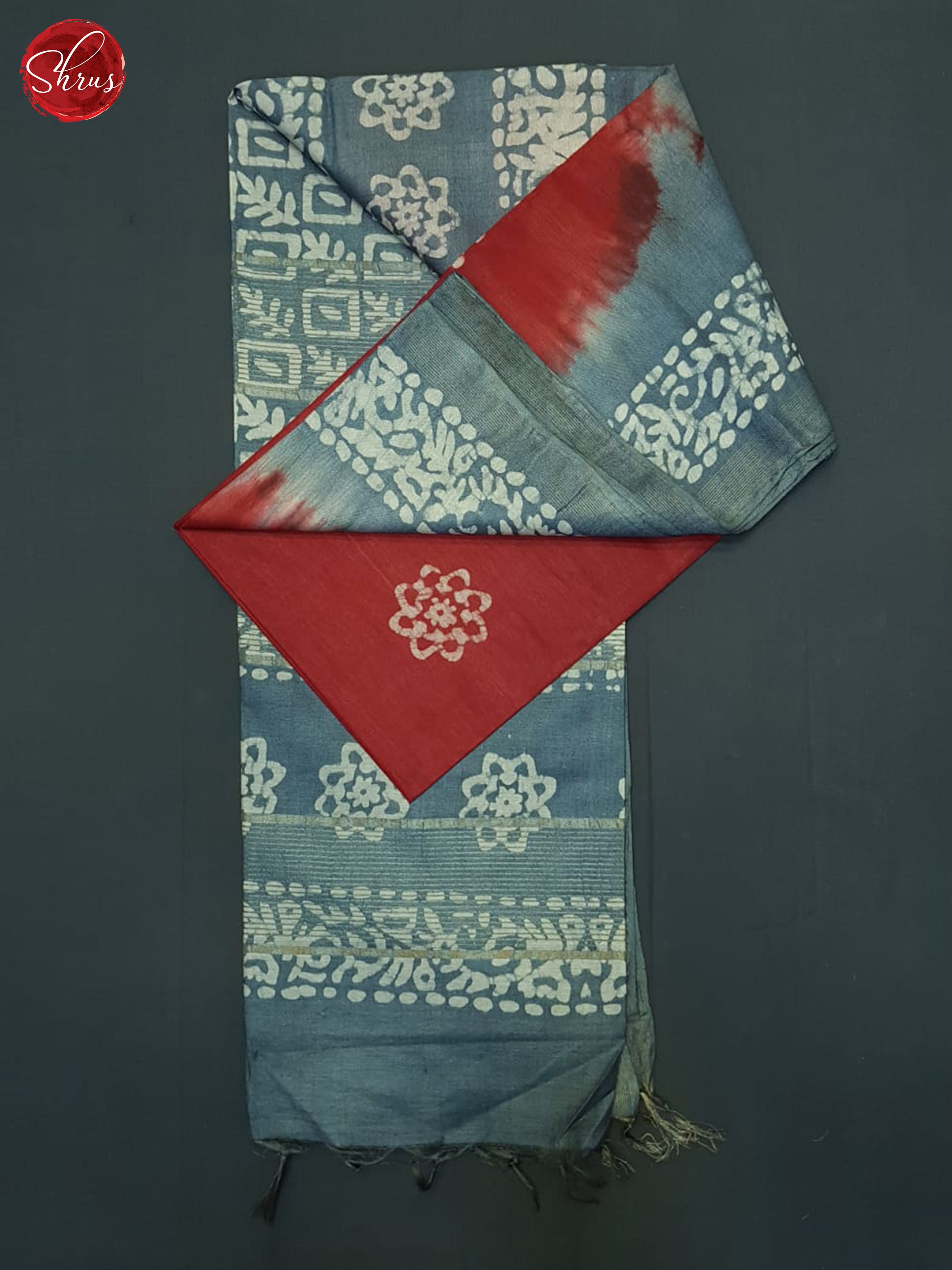 Red & Grey - Bhatik Saree - Shop on ShrusEternity.com