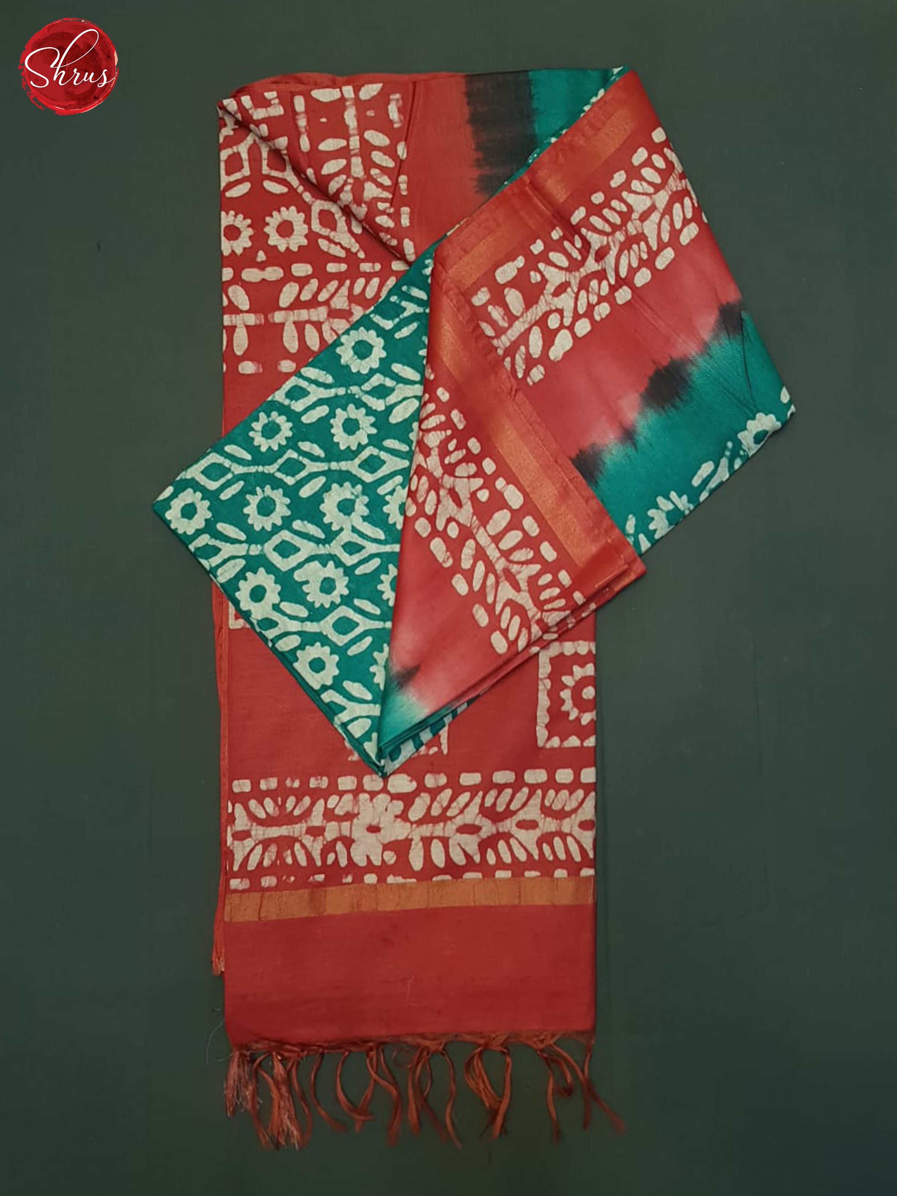 Green & Red - Bhatik Saree - Shop on ShrusEternity.com