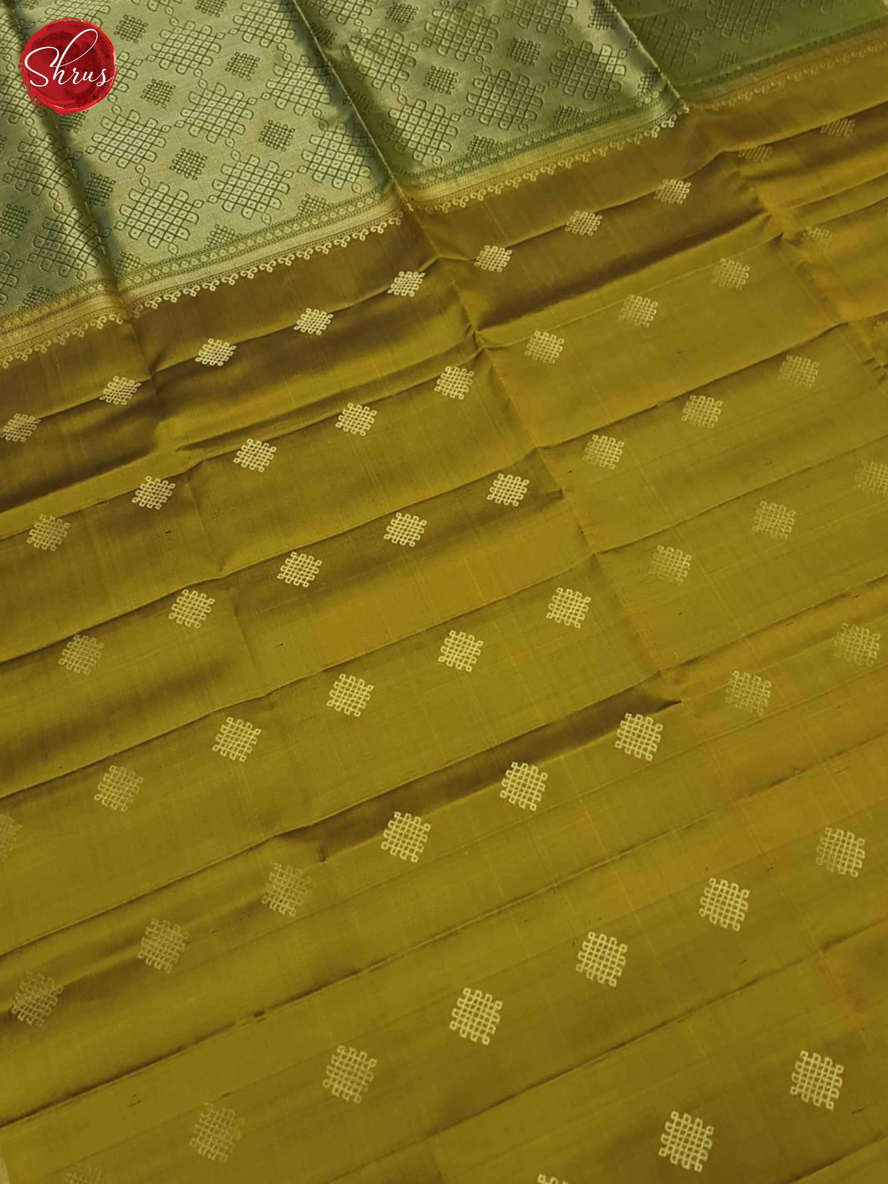 Mathulir Green & Mehandi Green- Soft Silk saree - Shop on ShrusEternity.com
