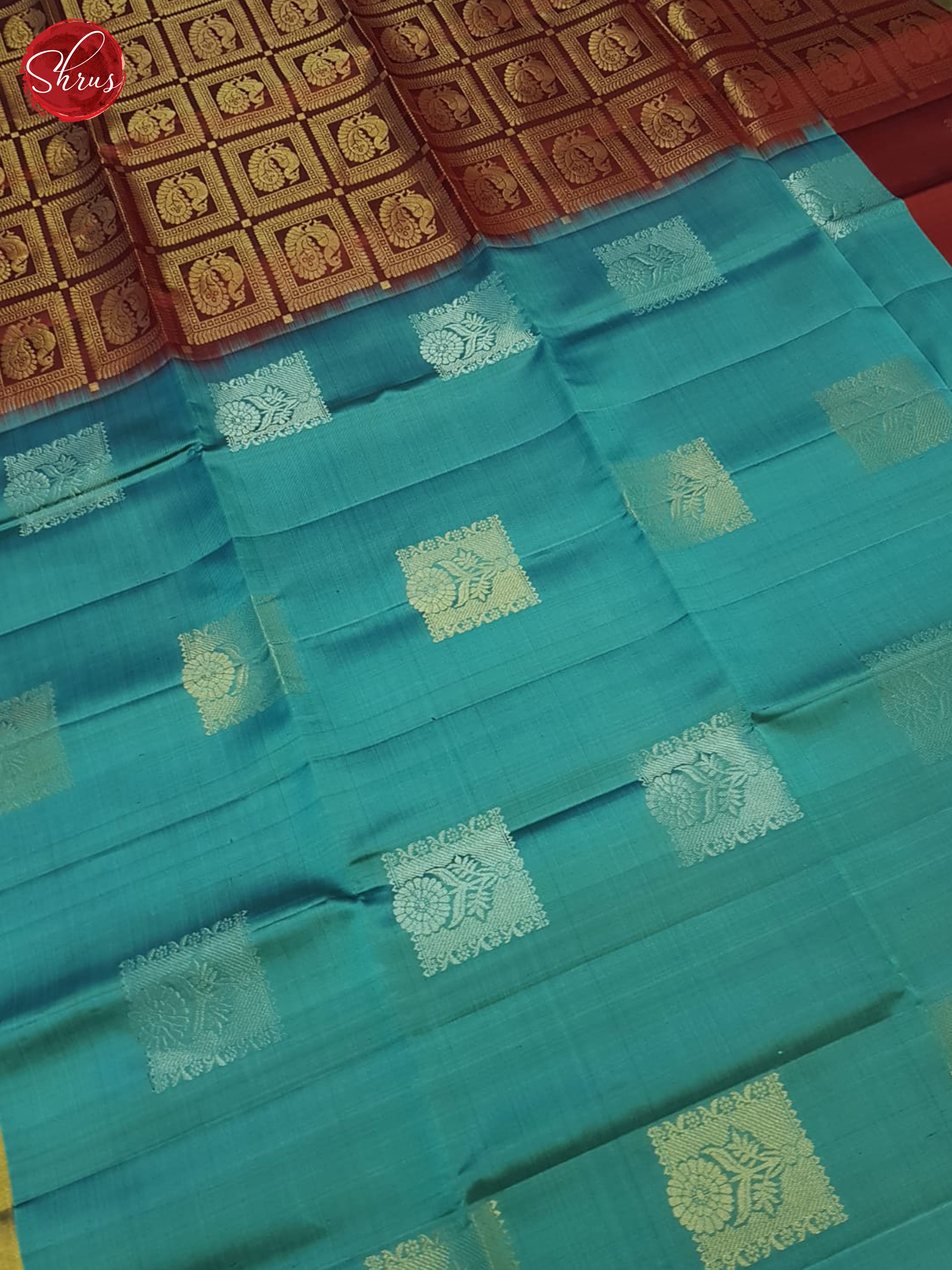 Blue And Arakku Maroon- Soft Silk Saree - Shop on ShrusEternity.com