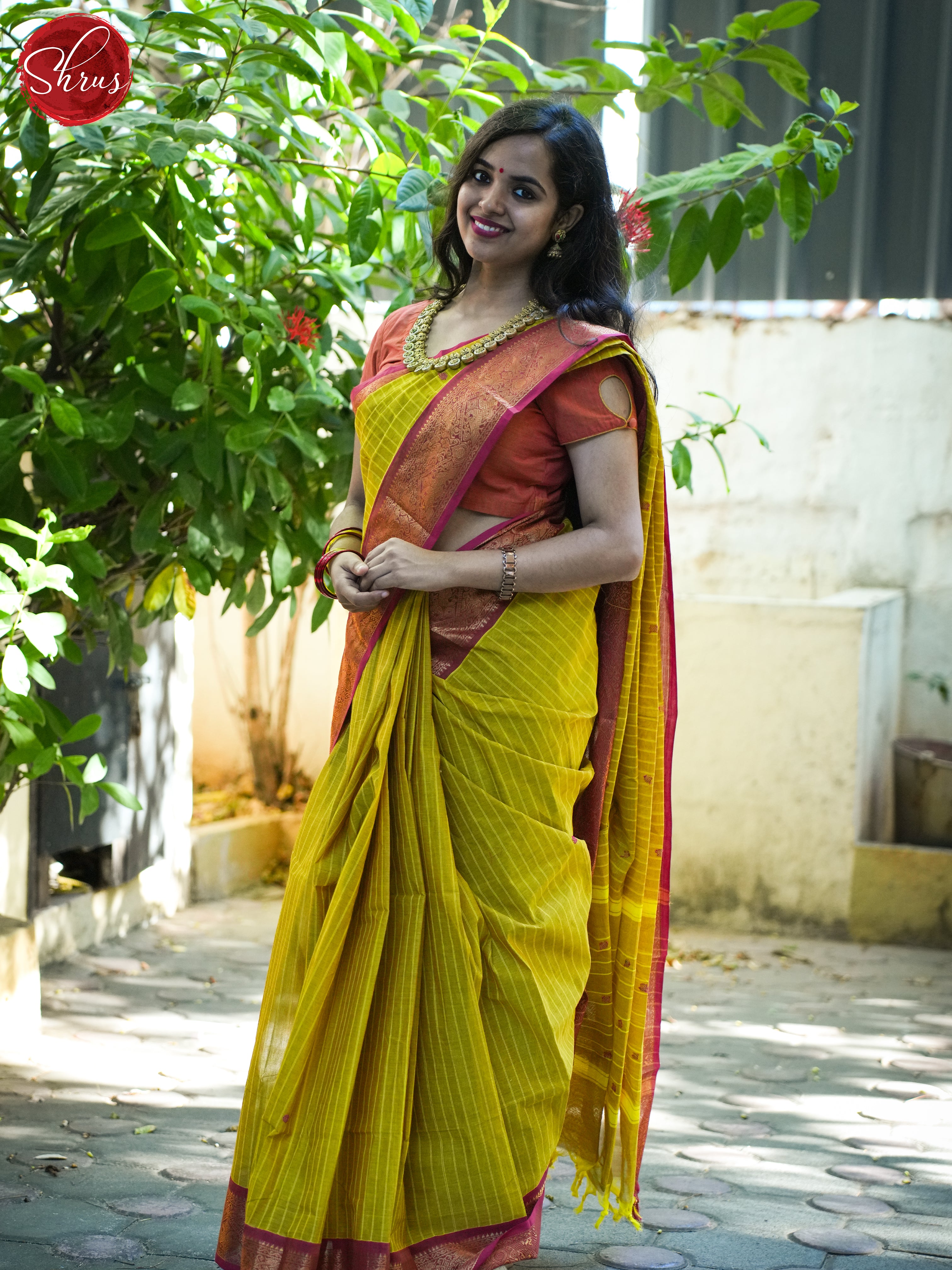 Mathulir Green & Red - Chettinad Cotton Saree - Shop on ShrusEternity.com