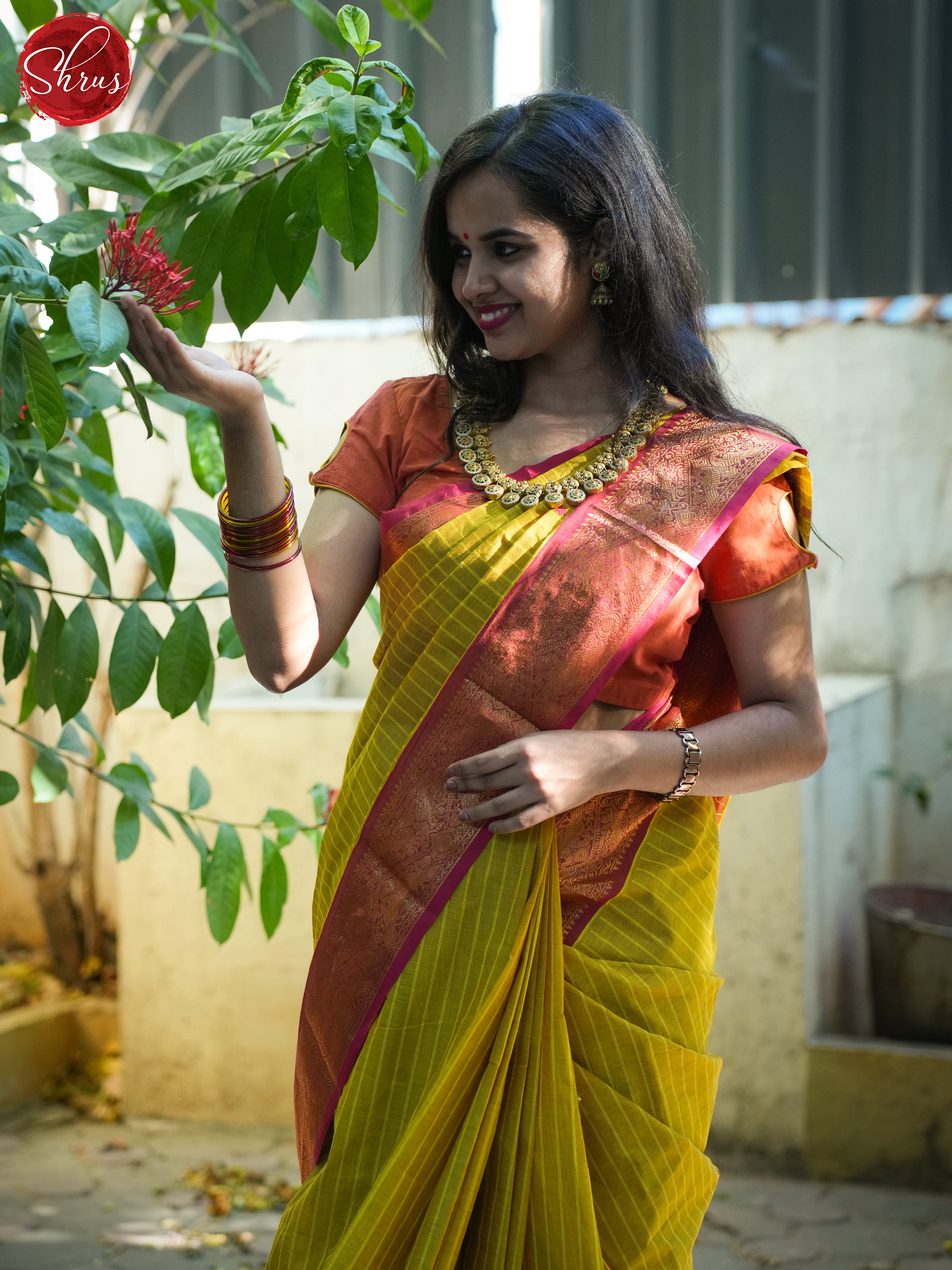 Mathulir Green & Red - Chettinad Cotton Saree - Shop on ShrusEternity.com