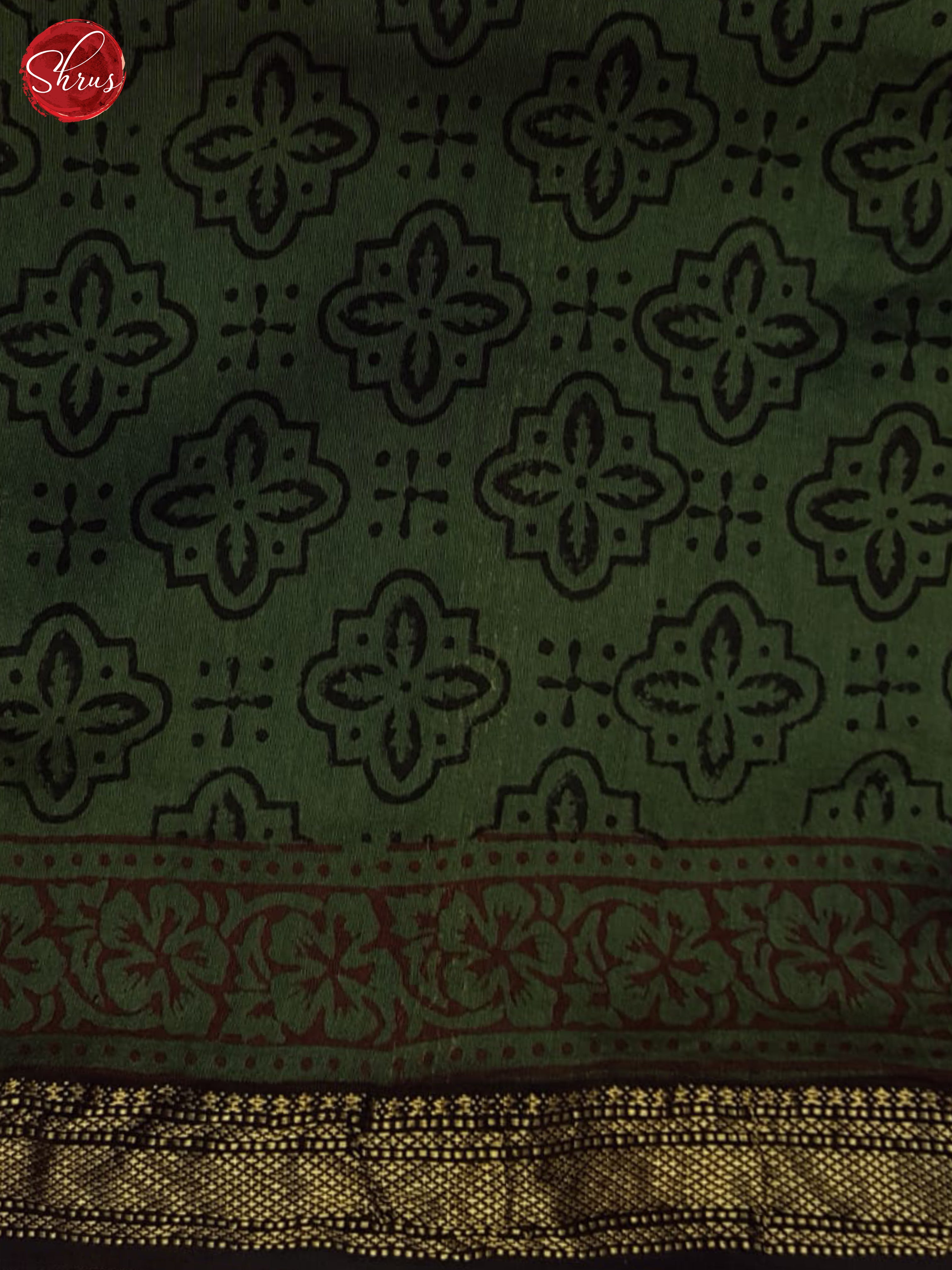 Green And Black- Maheshwari Silk Cotton Saree - Shop on ShrusEternity.com
