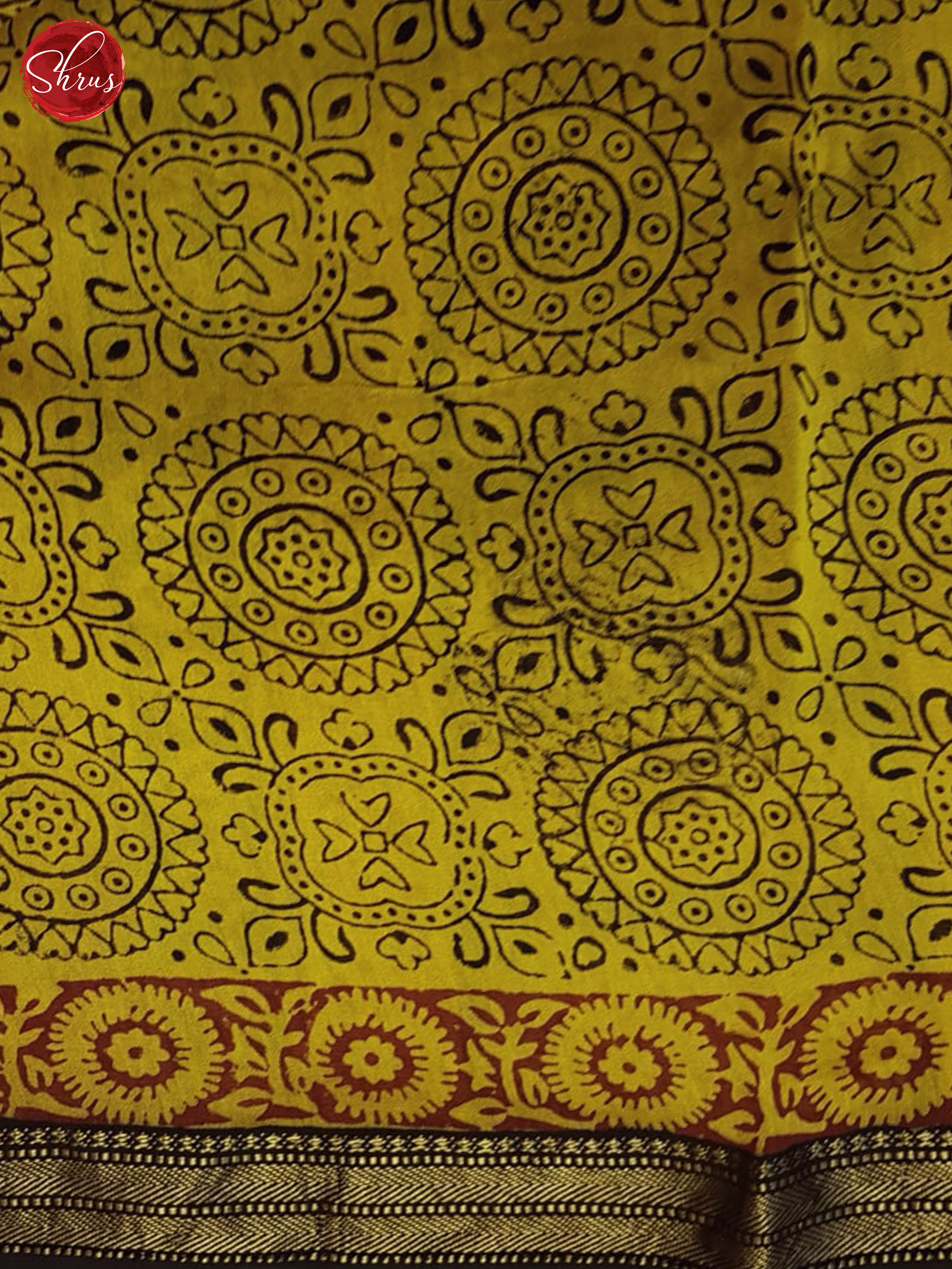 Mustard And Black- Maheshwari Silk Cotton Saree - Shop on ShrusEternity.com