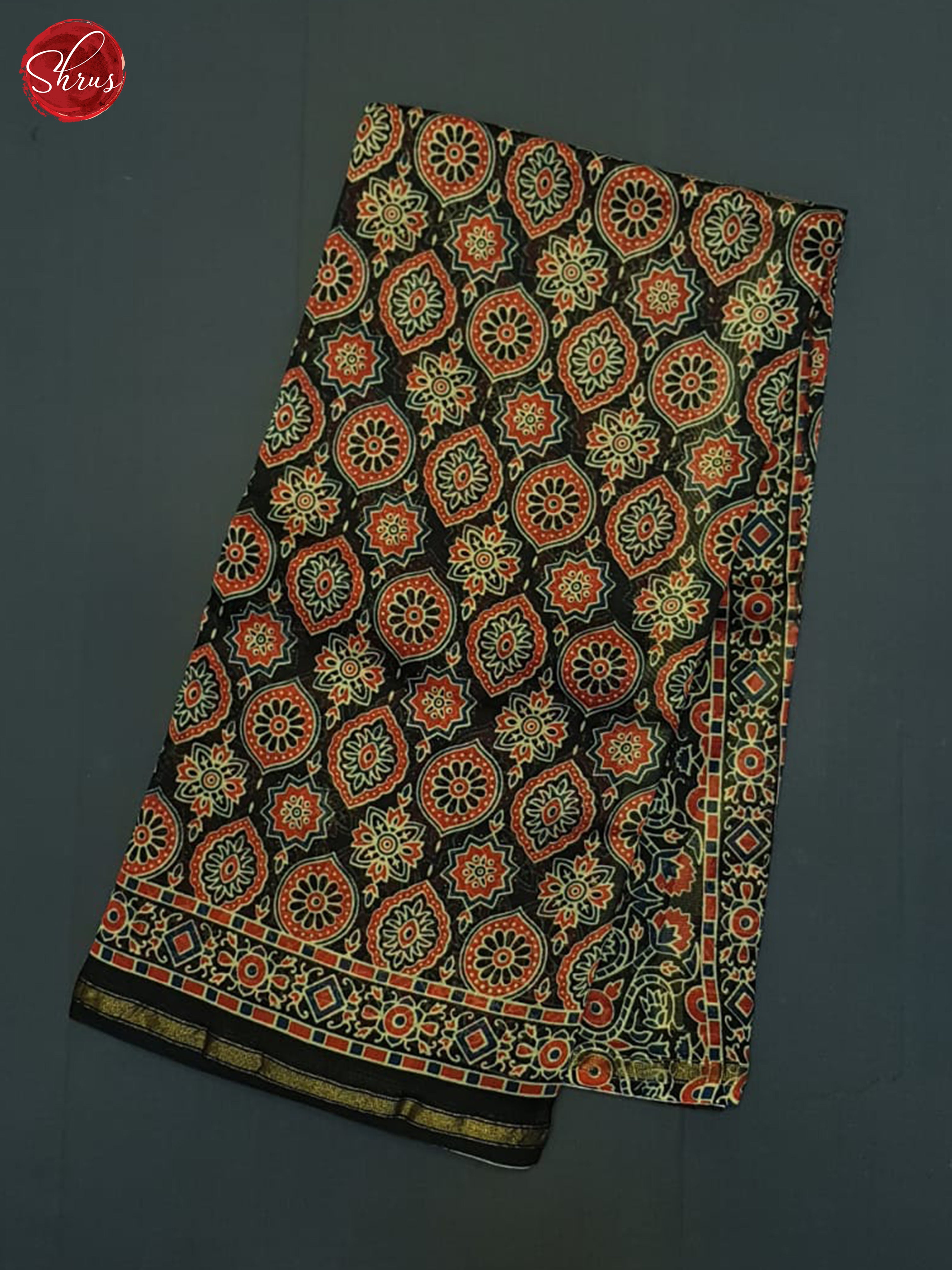 Black(Single Tone)- Maheshwari Silk Cotton Saree - Shop on ShrusEternity.com