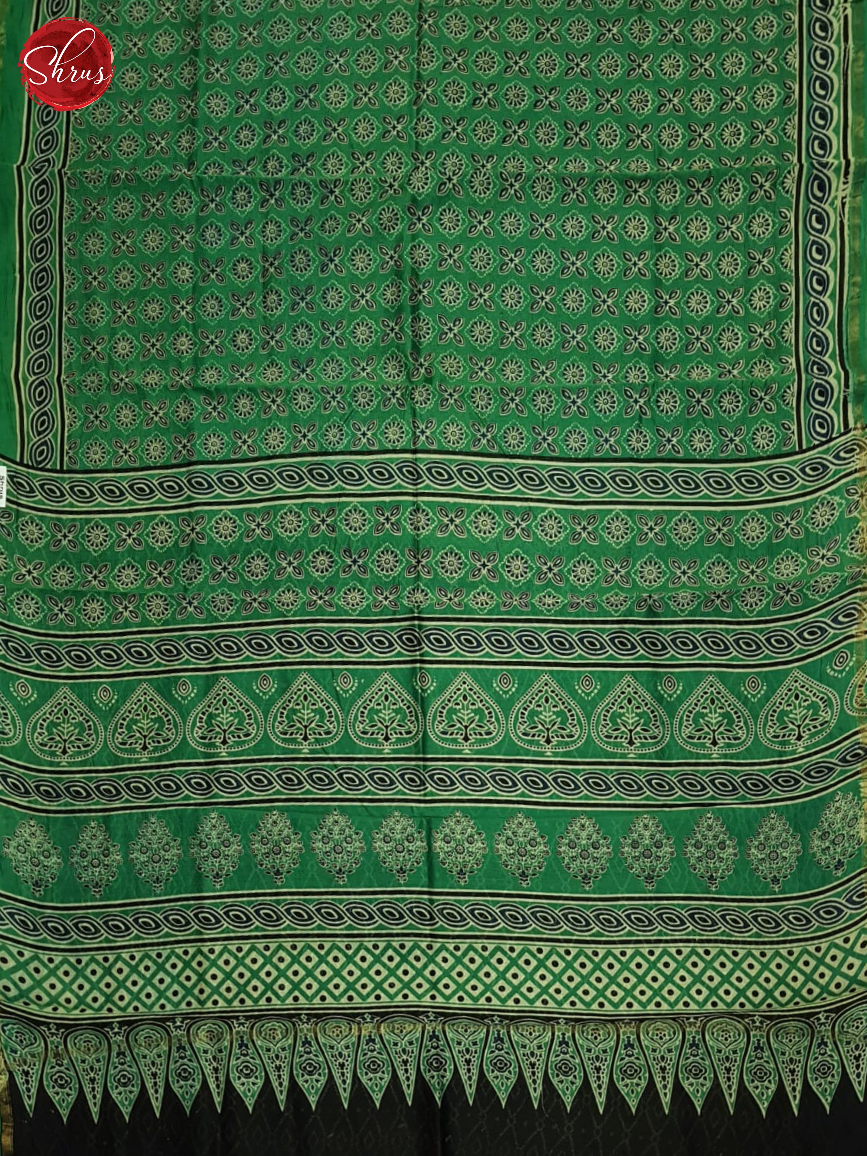 Green And Black- Maheshwari Silk Cotton Saree - Shop on ShrusEternity.com