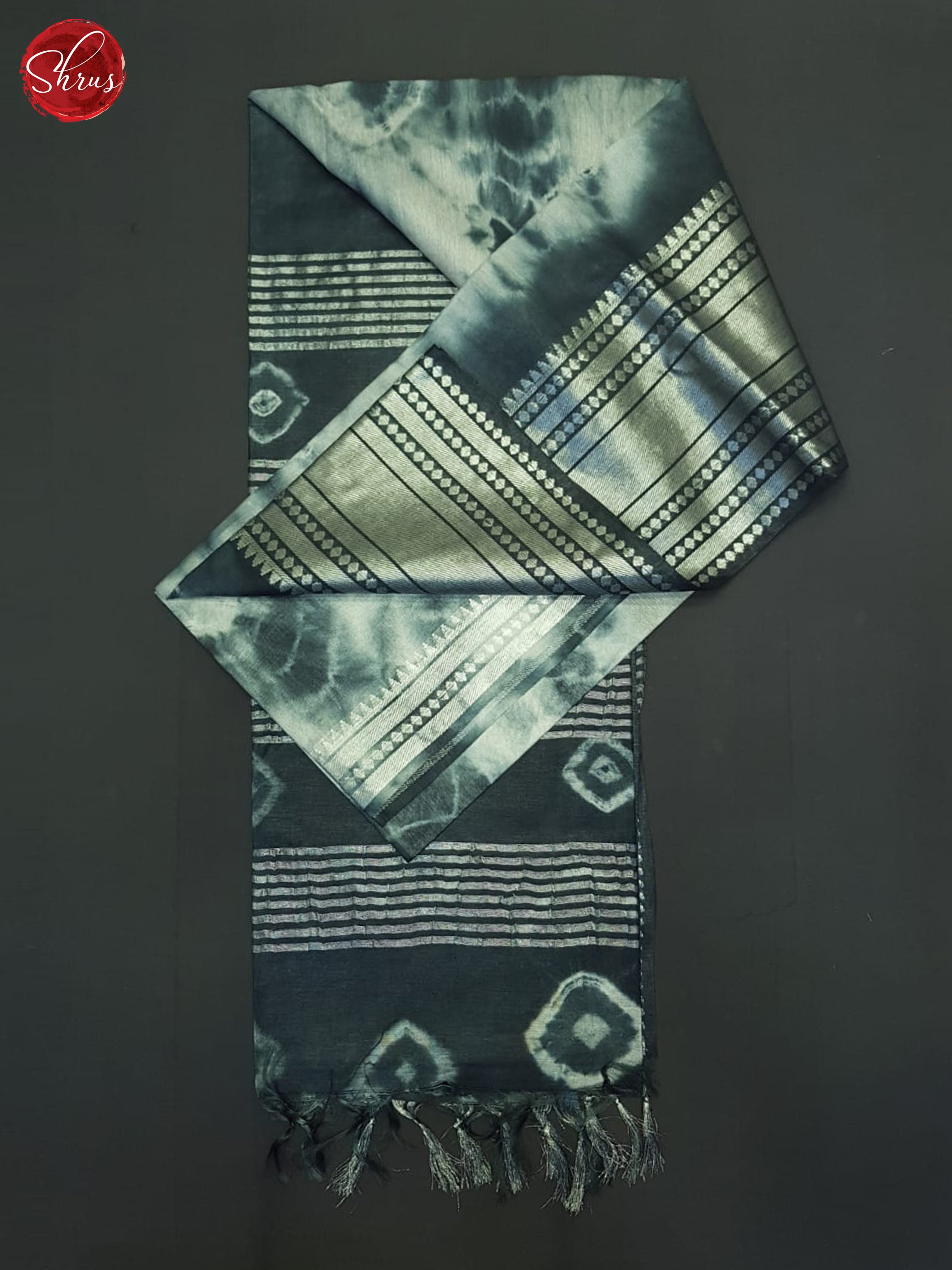 Cream And Grey- Shibori Saree - Shop on ShrusEternity.com