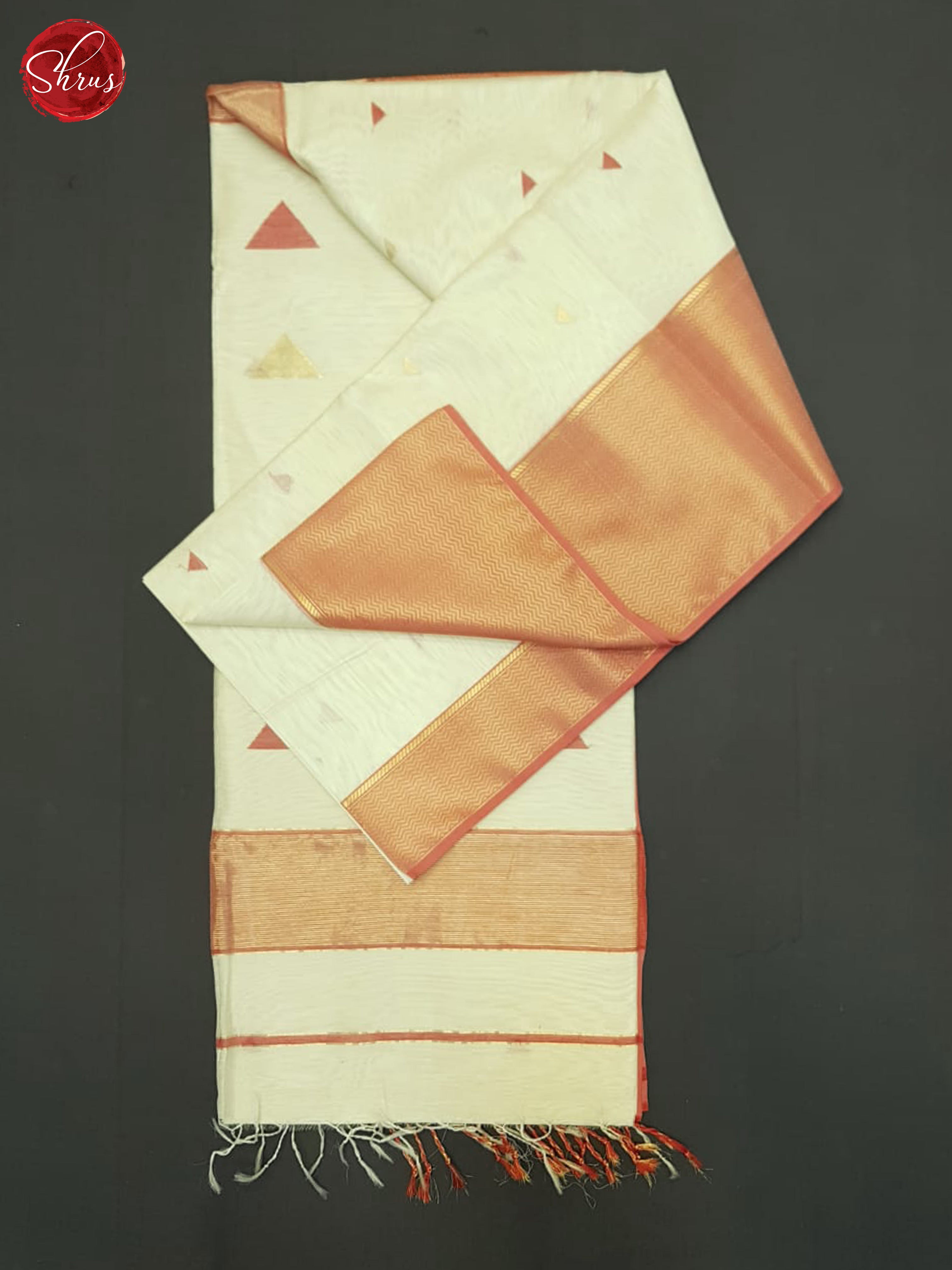Cream And Red- Maheshwari Silk Cotton Saree - Shop on ShrusEternity.com
