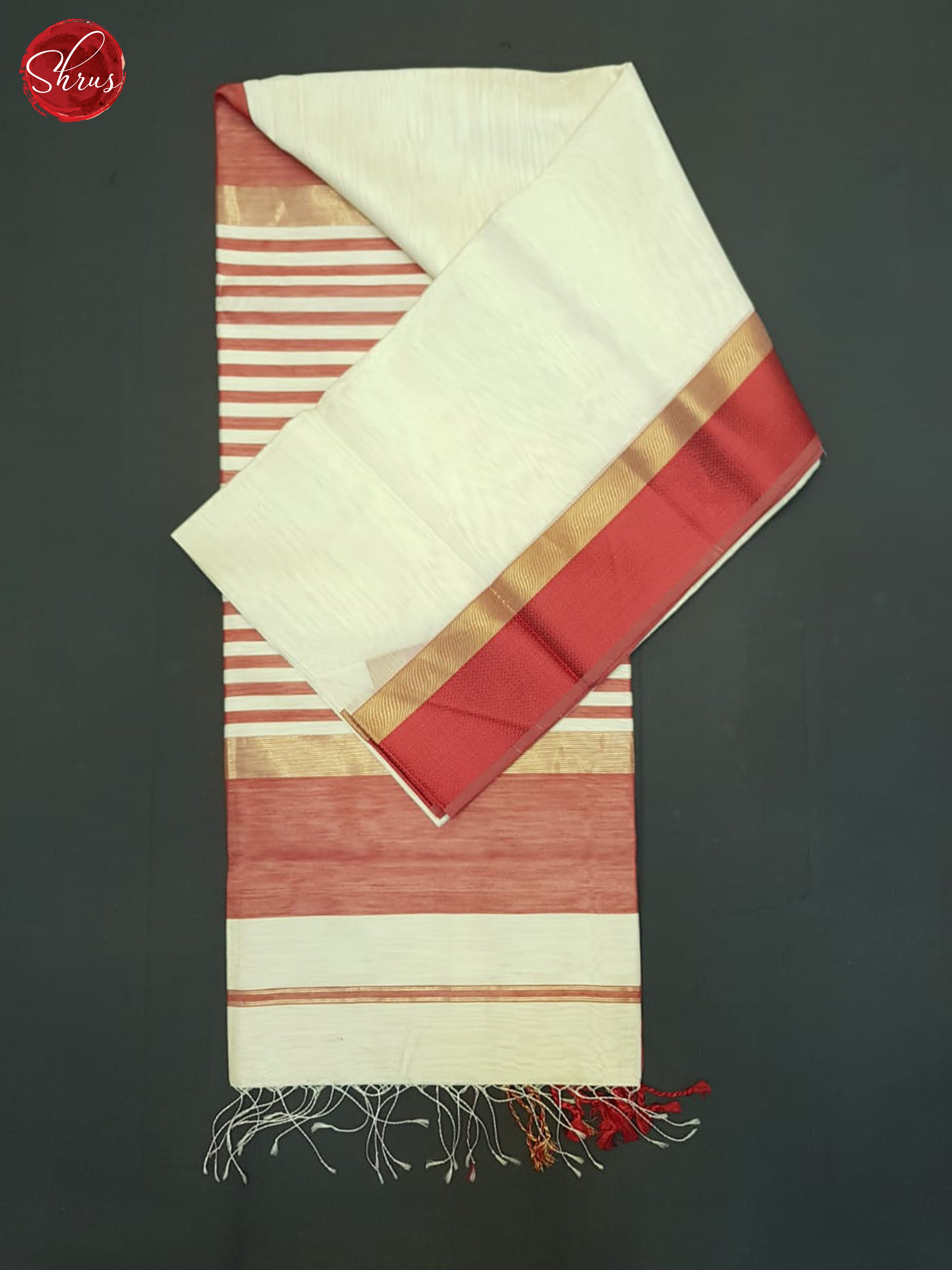 Cream And Red- Maheshwari Silk Cotton Saree - Shop on ShrusEternity.com