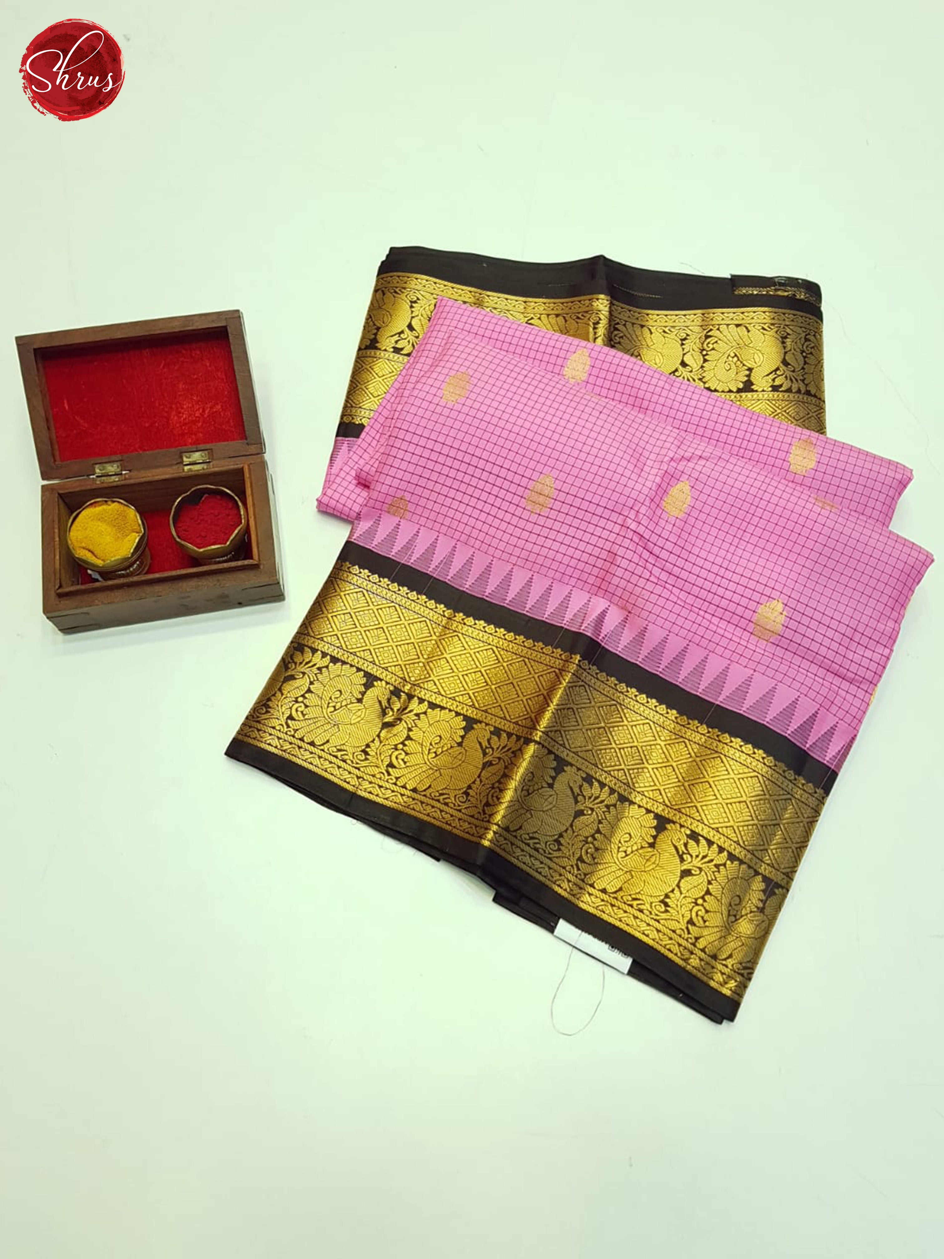 Pink And Black - Shop on ShrusEternity.com