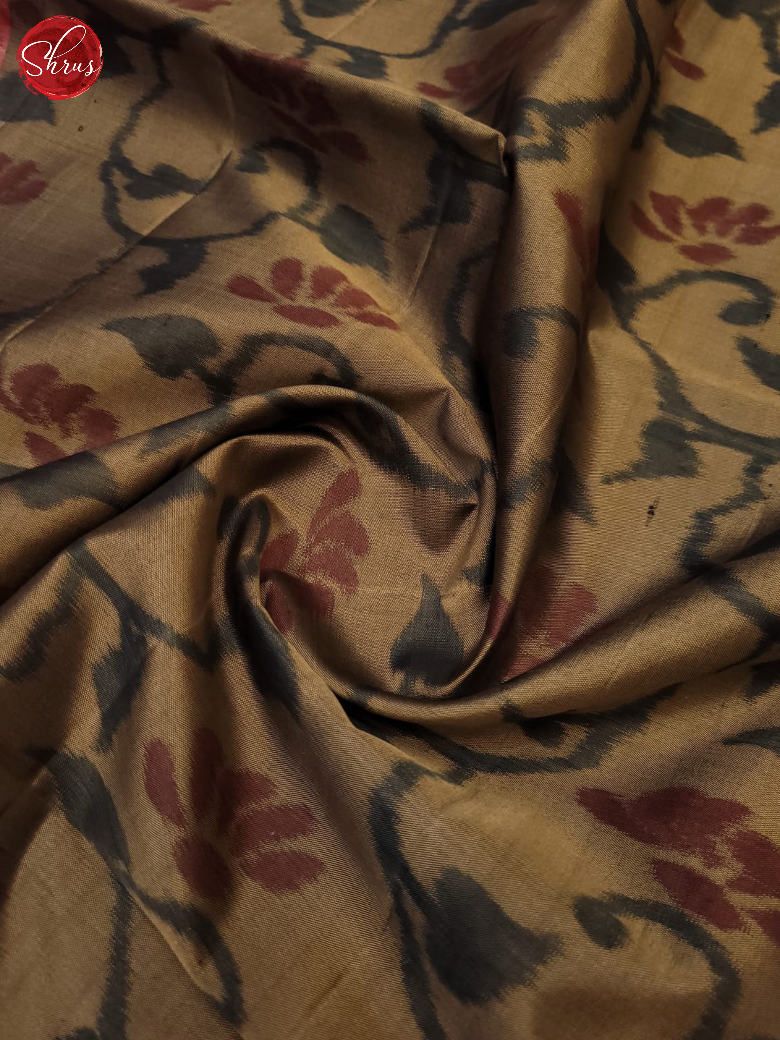 Grey And Orangish Pink- Soft Silk Saree - Shop on ShrusEternity.com