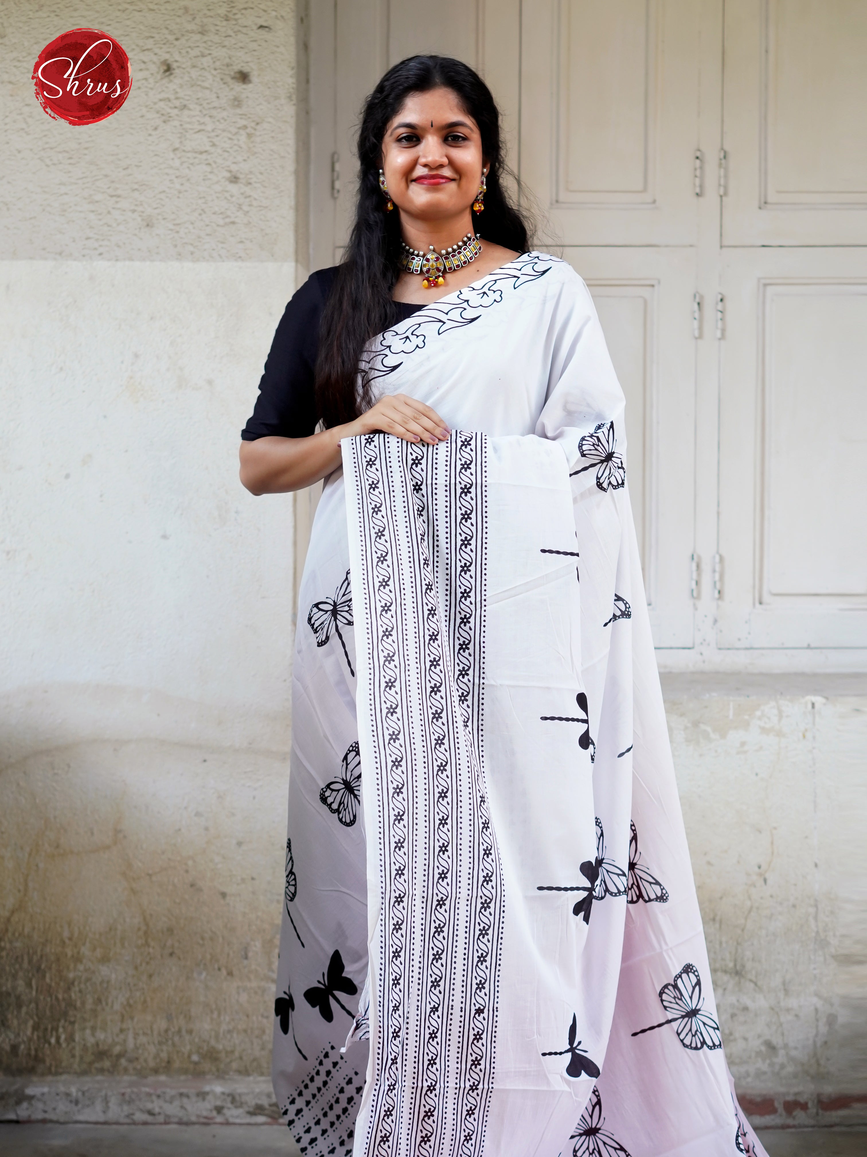 White & Red- Jaipur cotton - Shop on ShrusEternity.com