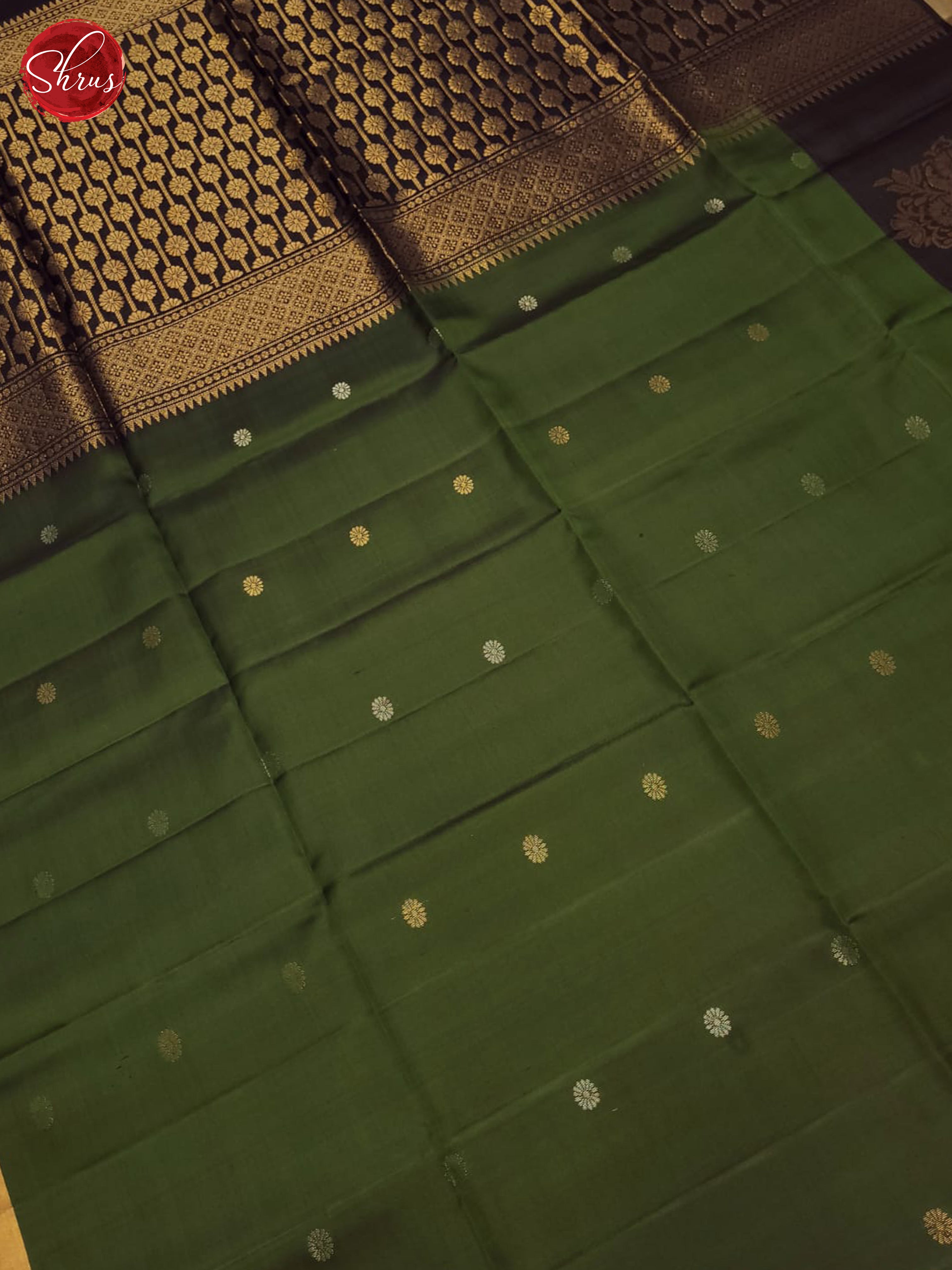 Green And Black - Shop on ShrusEternity.com