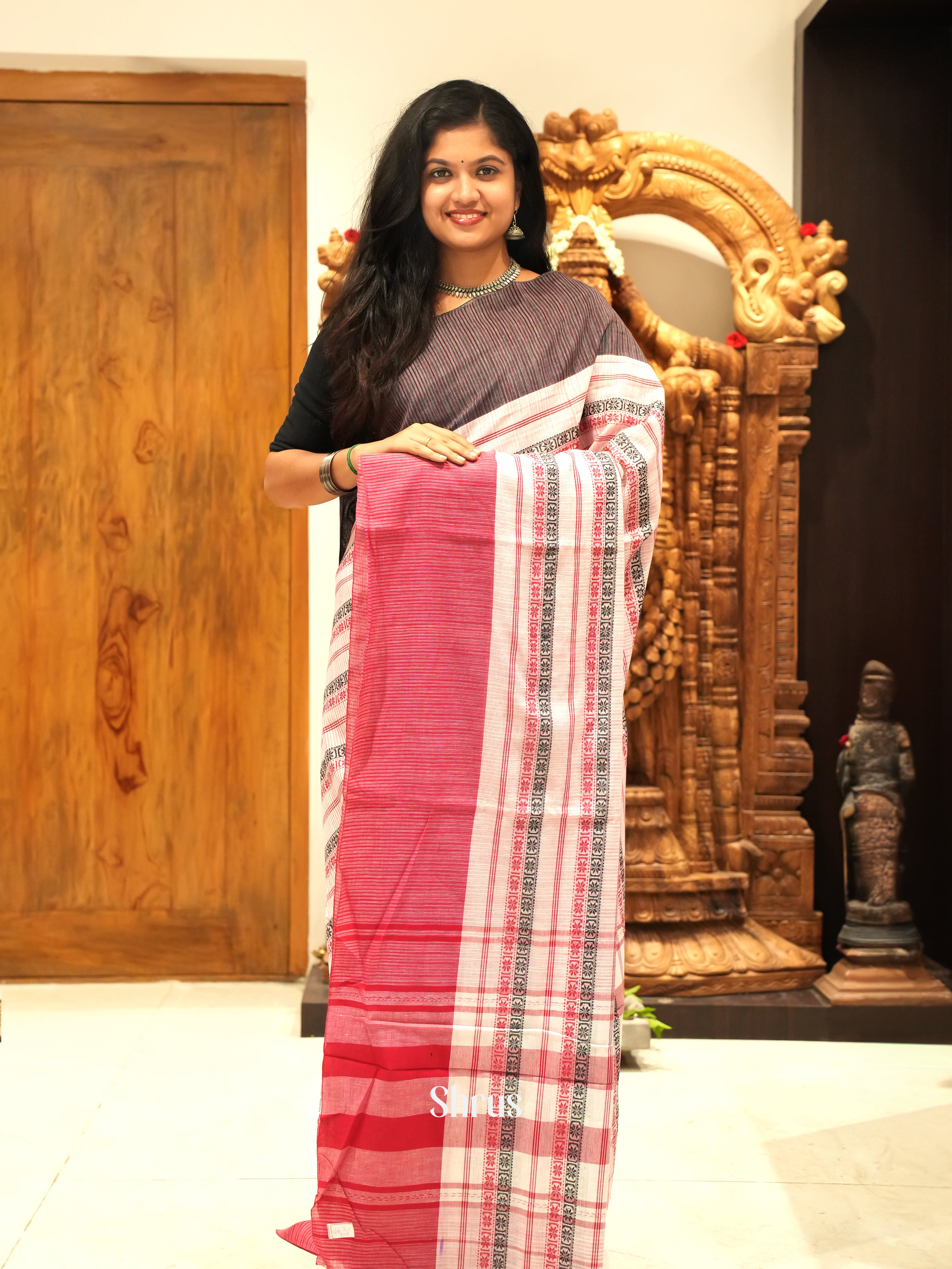 White & Red - Mercerized cotton - Shop on ShrusEternity.com