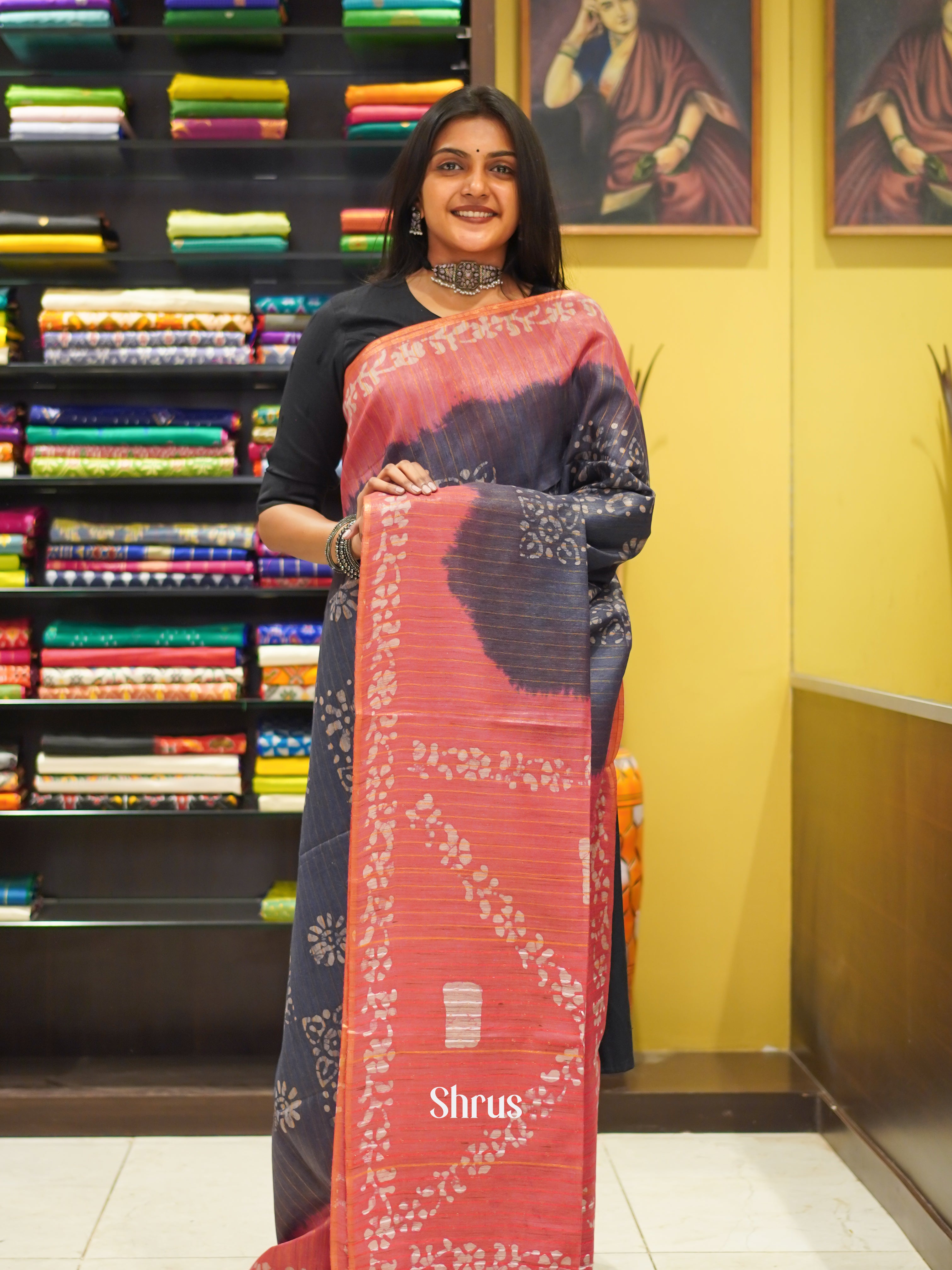 Black & Red - Bhatik Saree - Shop on ShrusEternity.com