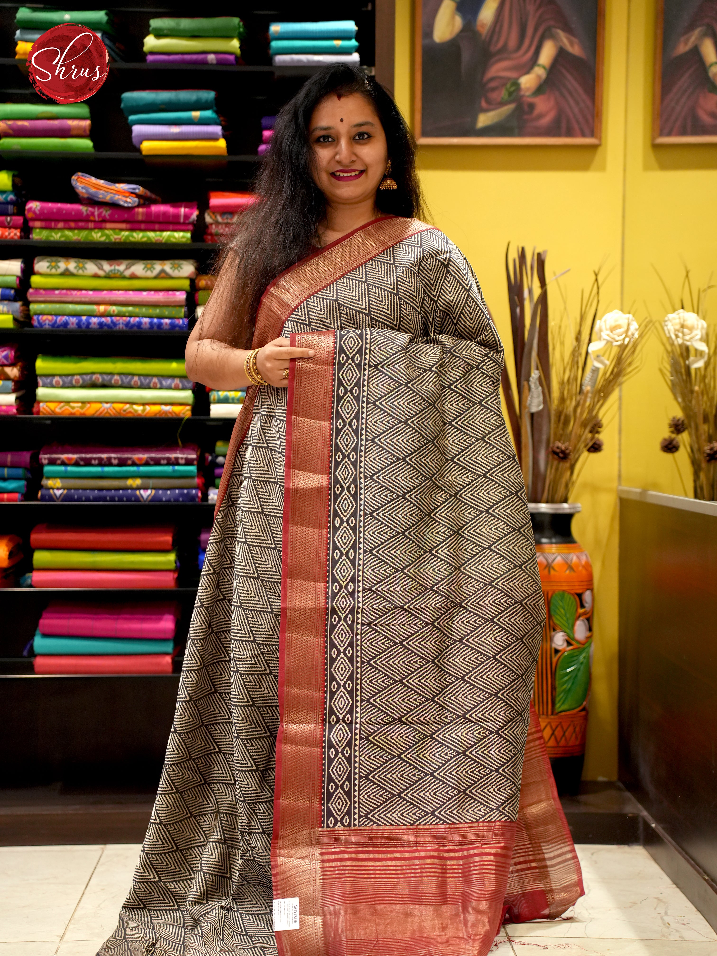 Black & Red - Art Modal - Shop on ShrusEternity.com