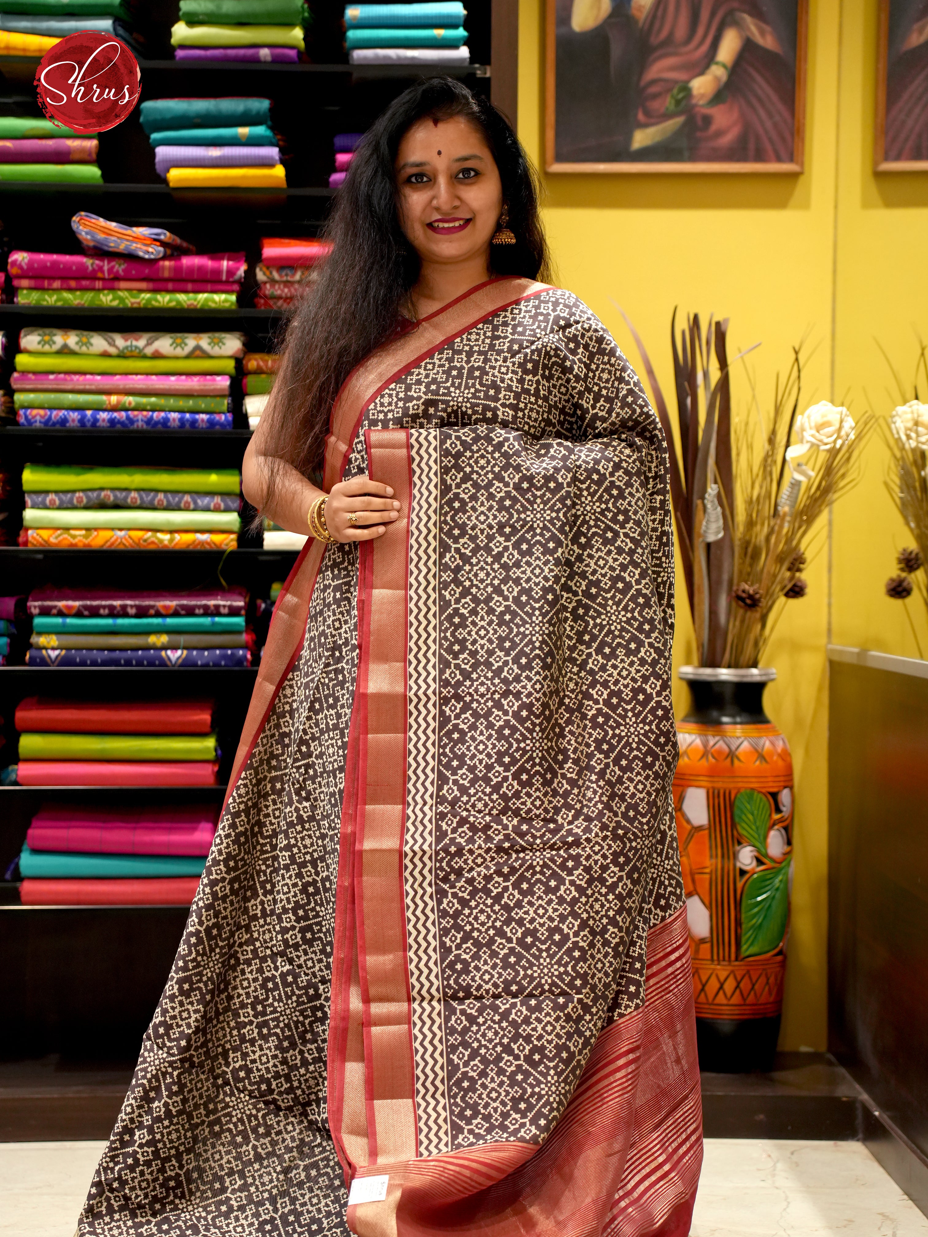 Black & Red - Art Modal - Shop on ShrusEternity.com