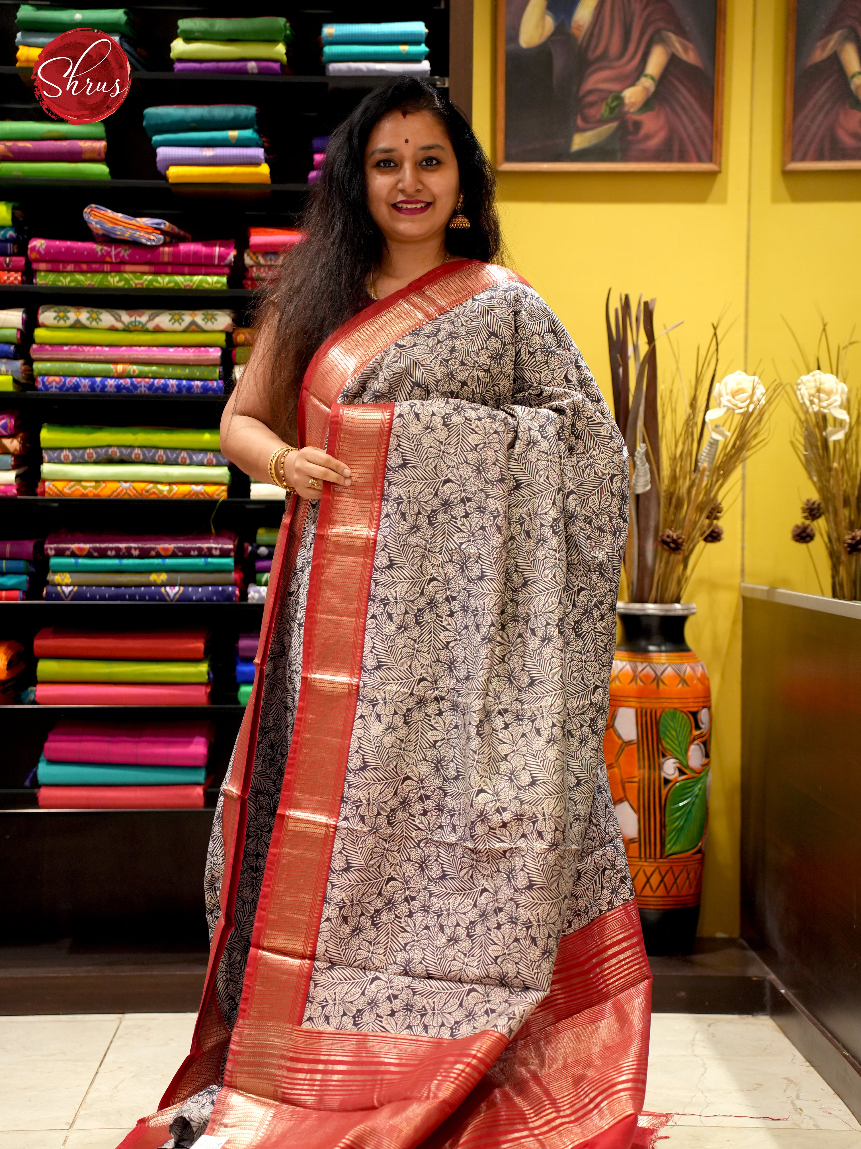 Black & Red - Art Modal - Shop on ShrusEternity.com