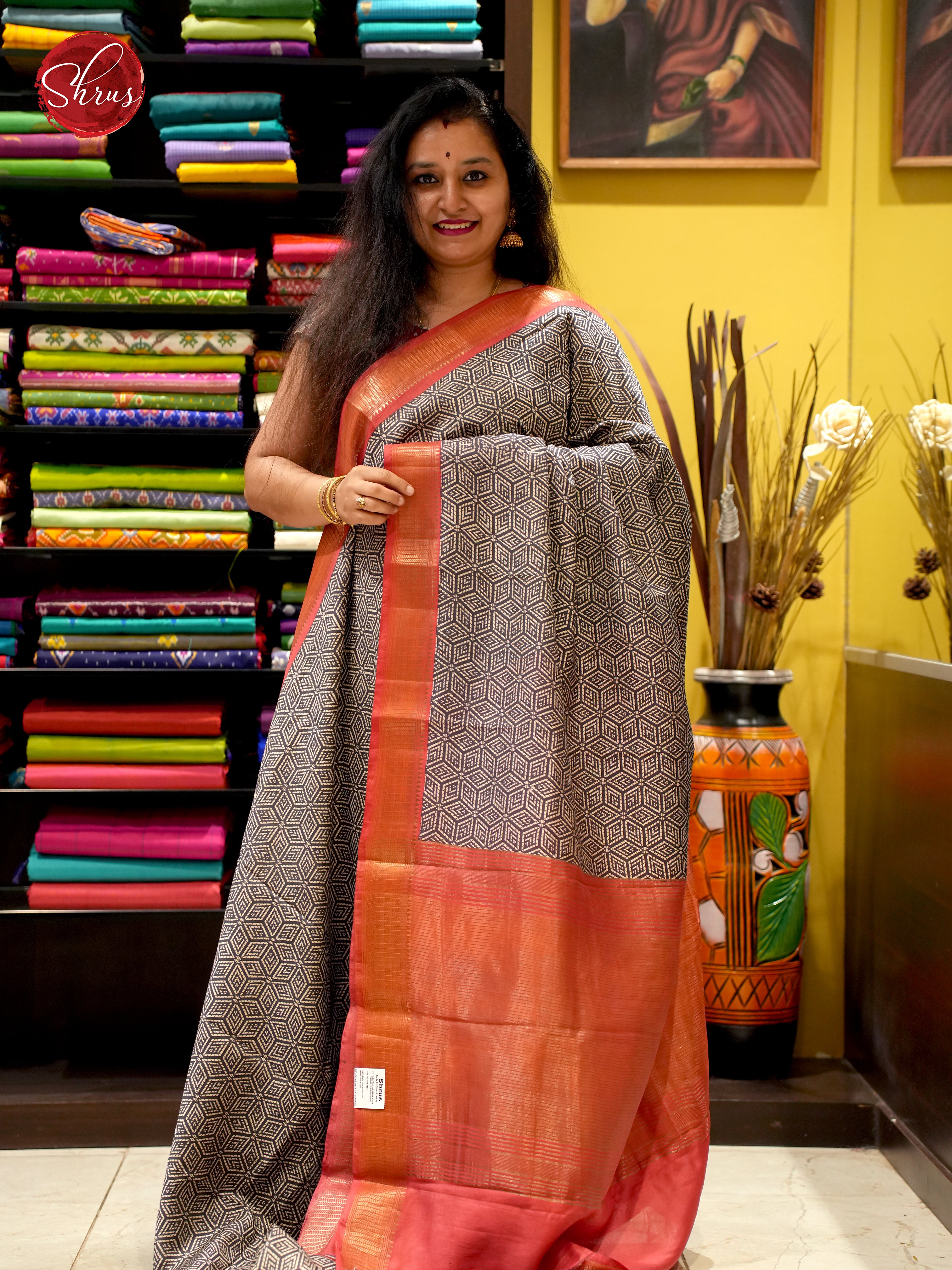 Black & Red - Art Modal - Shop on ShrusEternity.com