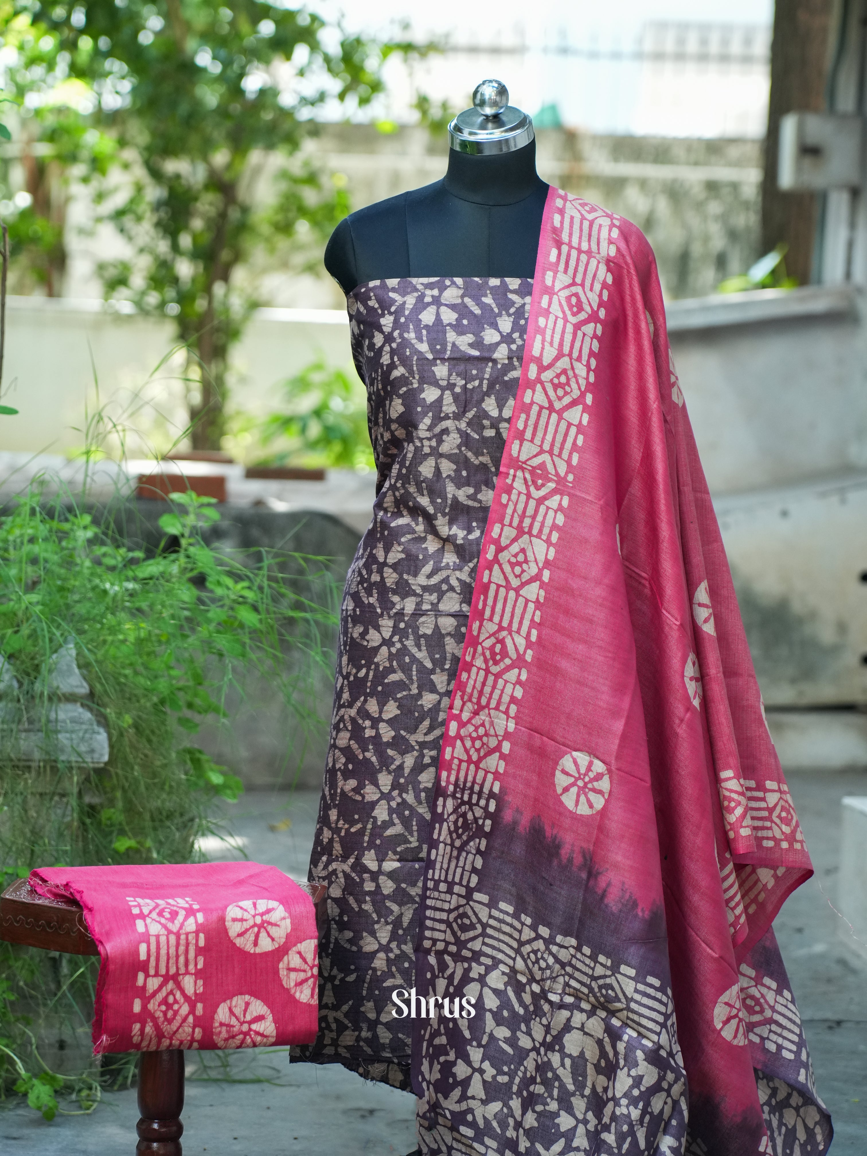 Purple & Pink - Bhatik salwar - Shop on ShrusEternity.com