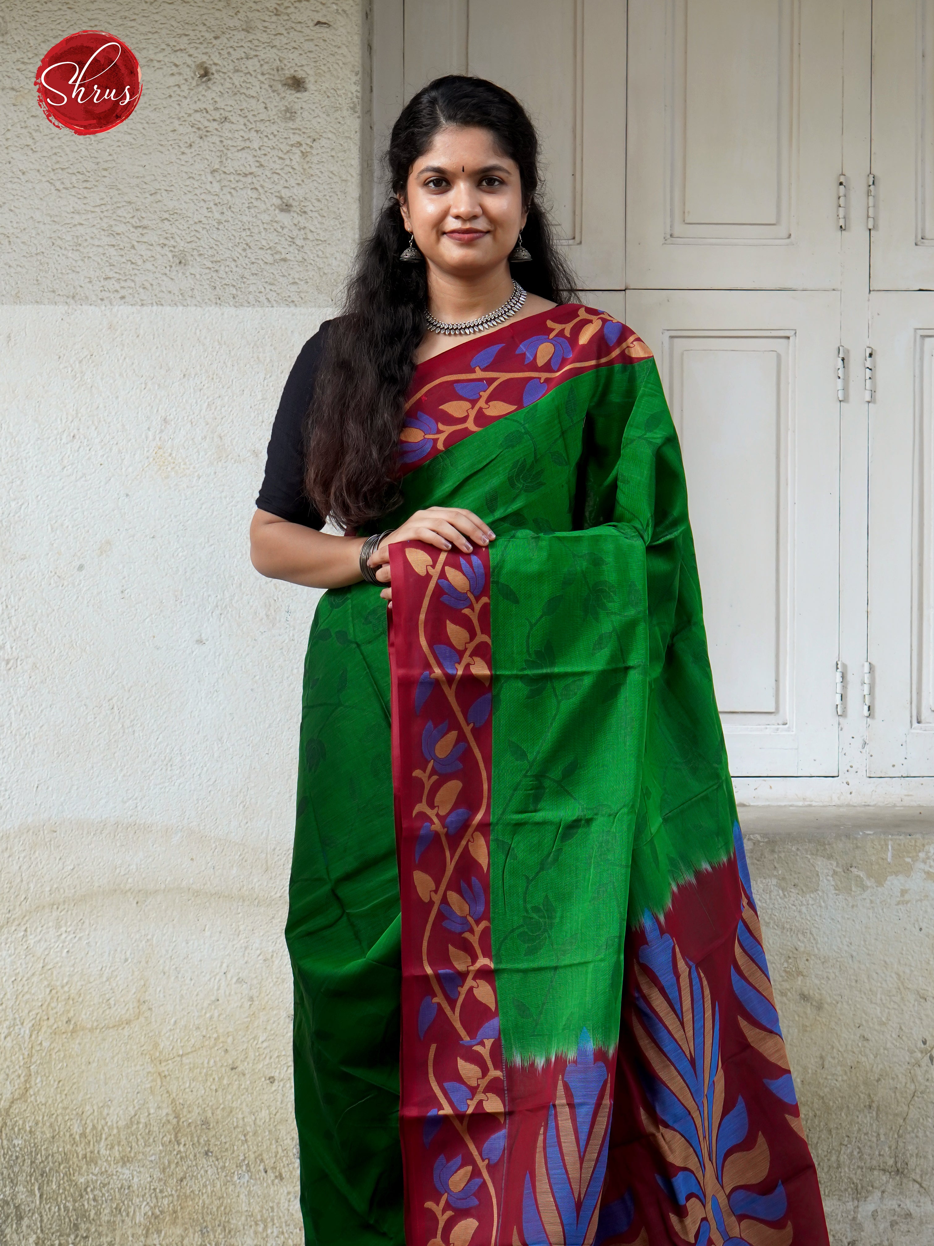 Green & Red - Mercerized cotton - Shop on ShrusEternity.com