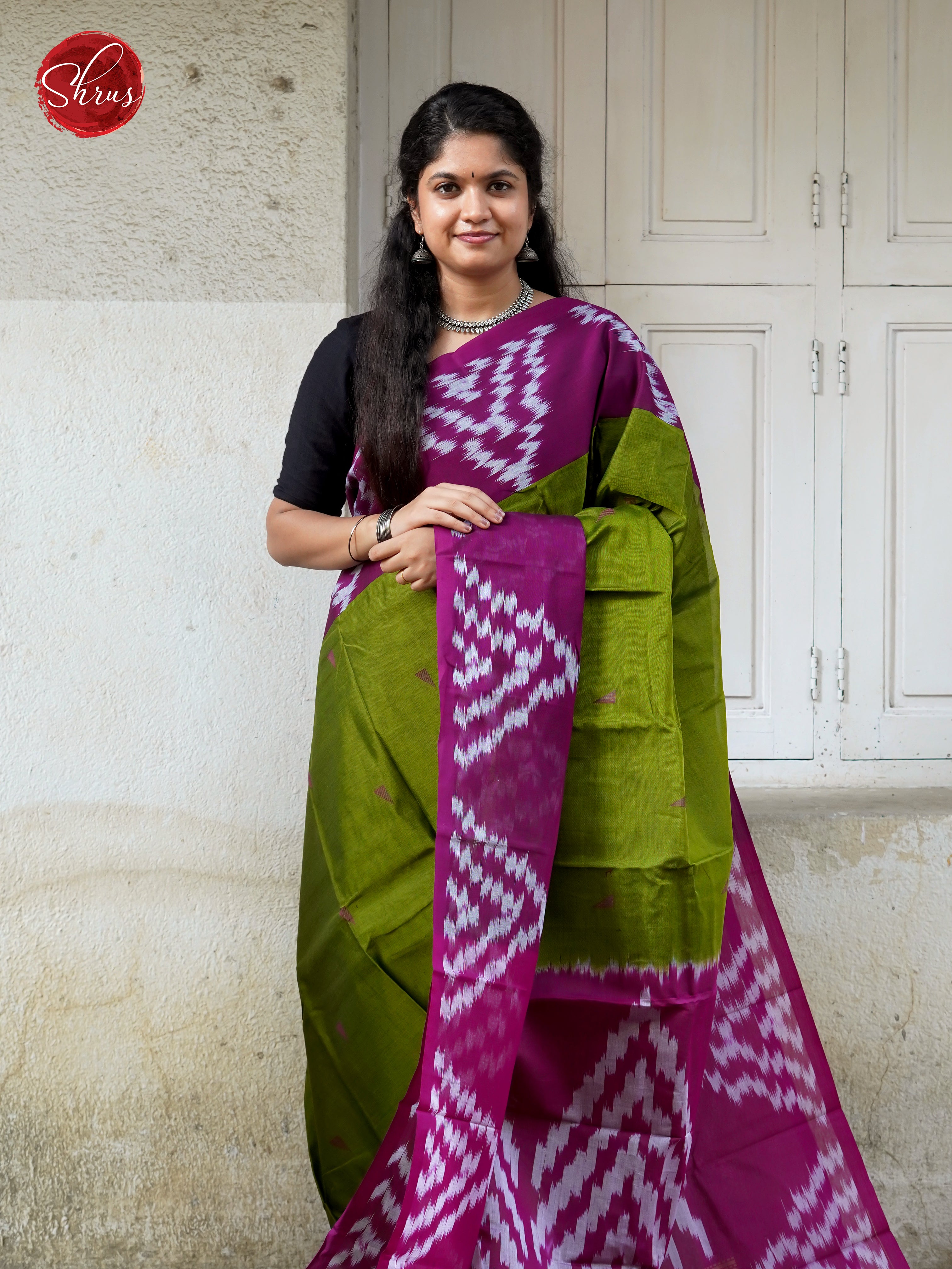 Green & Pink - Dhakhai cotton - Shop on ShrusEternity.com