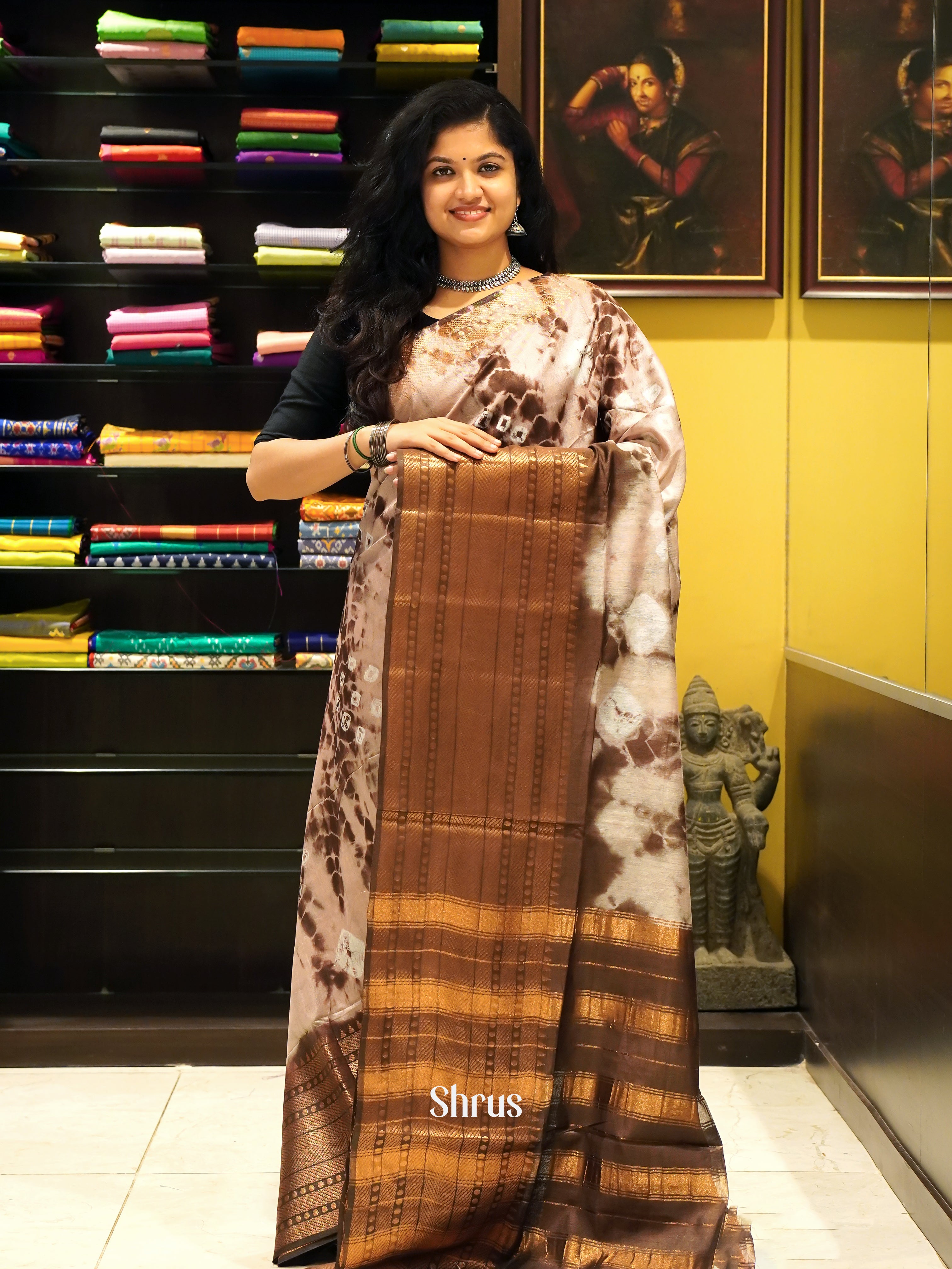 Cream & brown - Shibori Saree - Shop on ShrusEternity.com