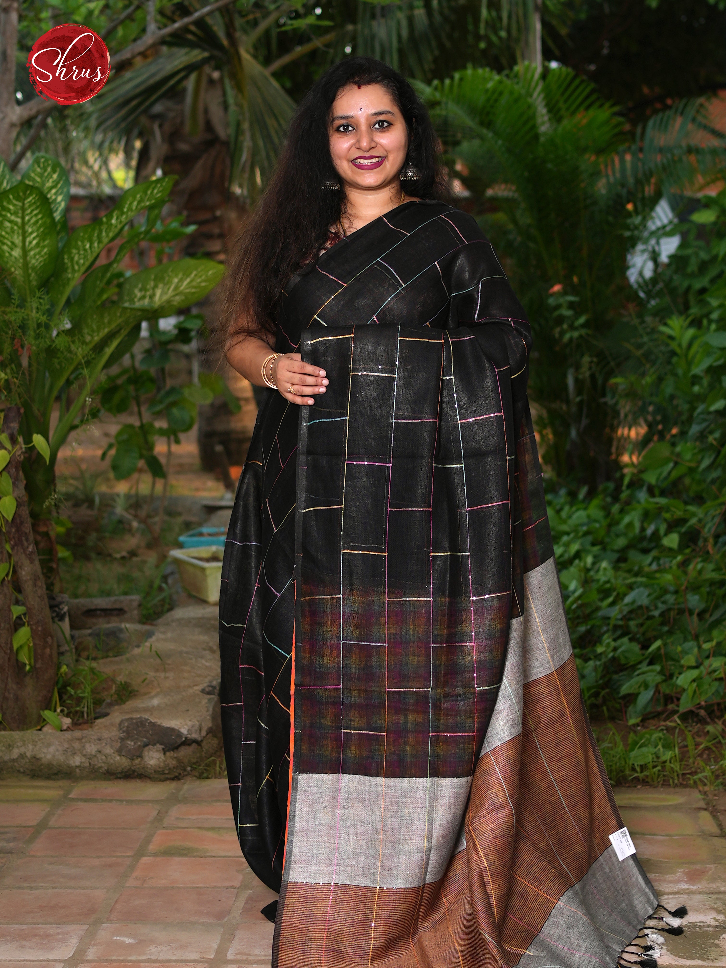 Black & Grey - Linen Saree - Shop on ShrusEternity.com