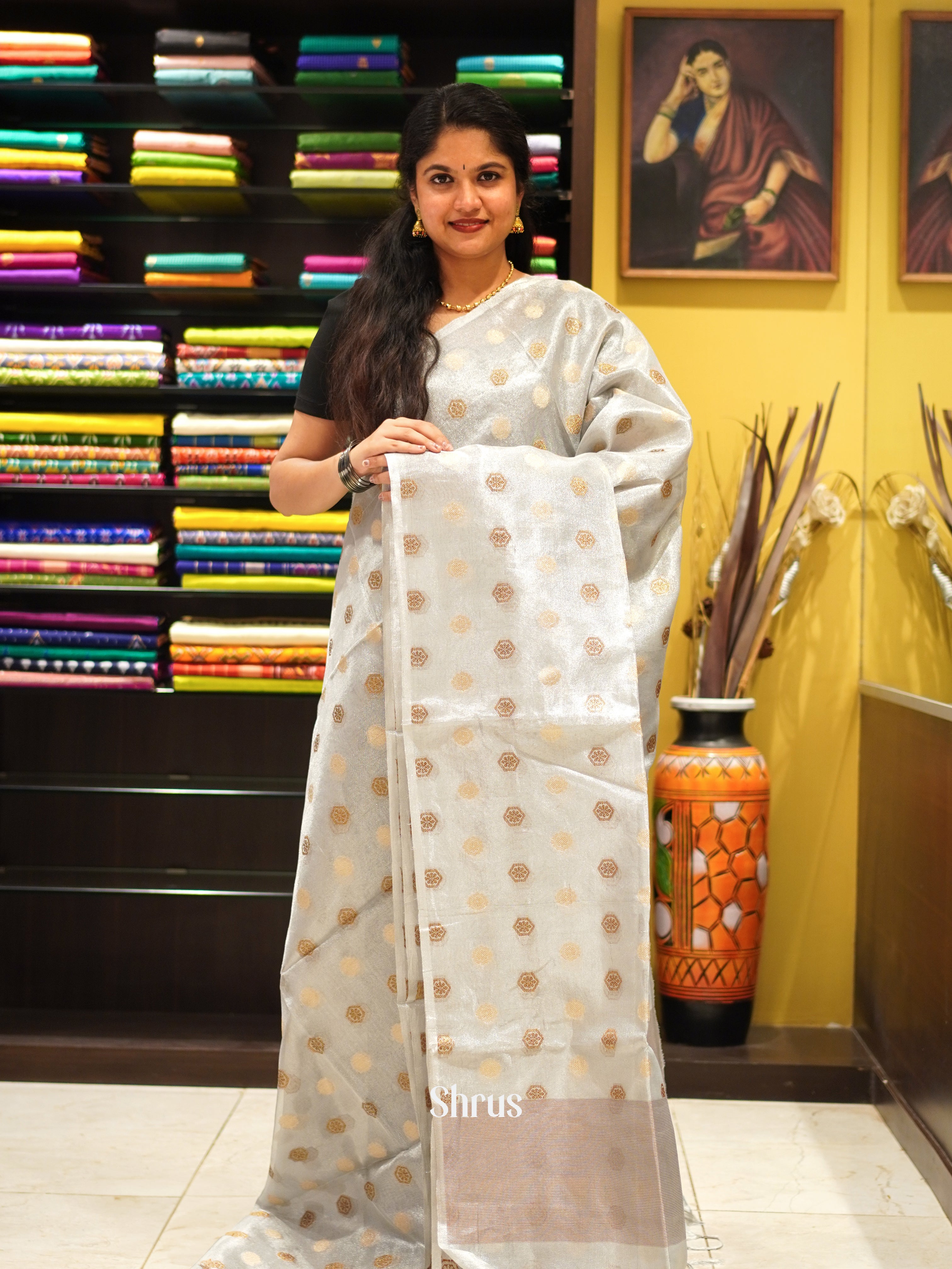 CDS27490 - Linen Saree - Shop on ShrusEternity.com
