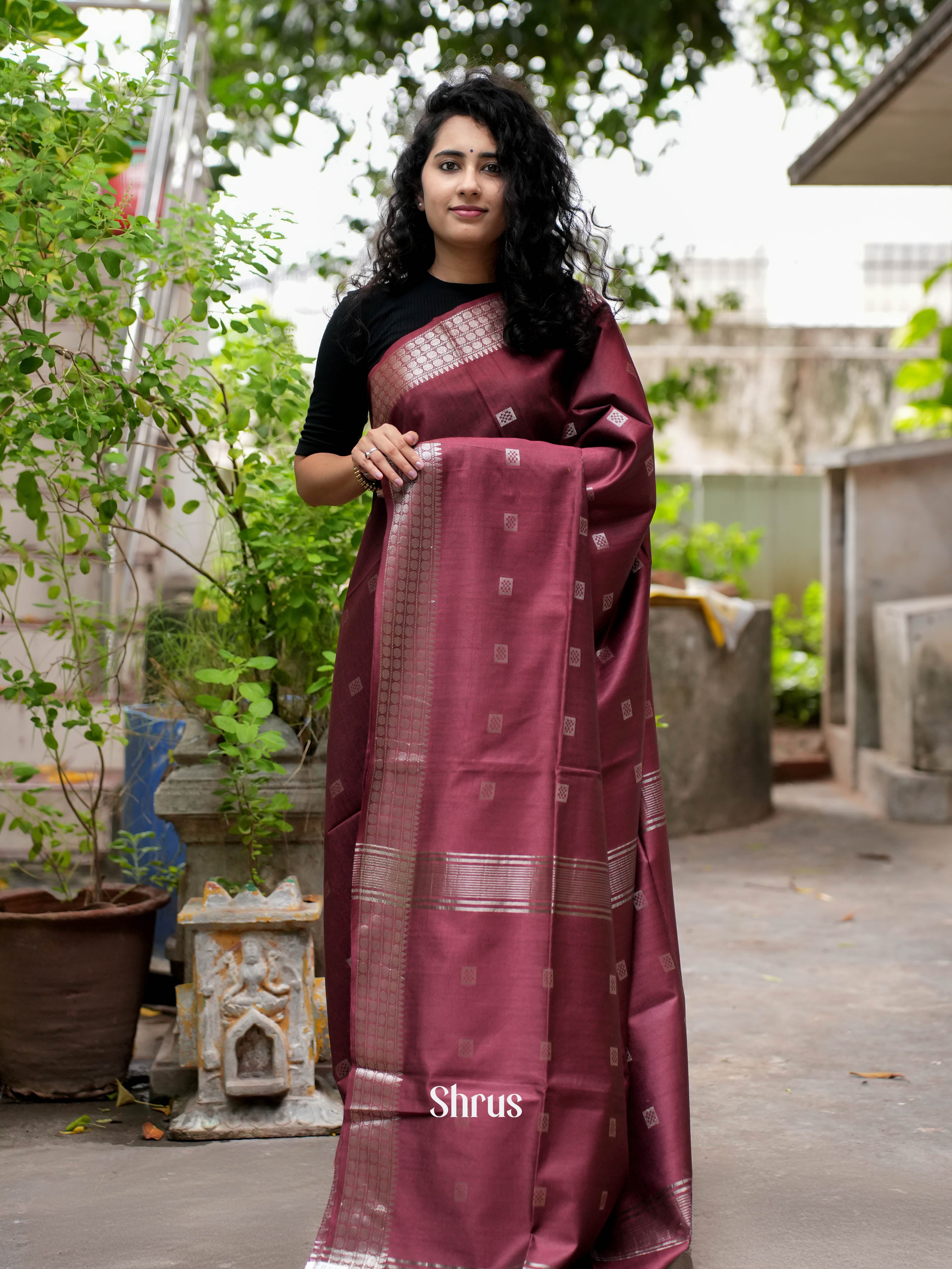 Maroon(Single Tone) - Semi Tussar Saree - Shop on ShrusEternity.com