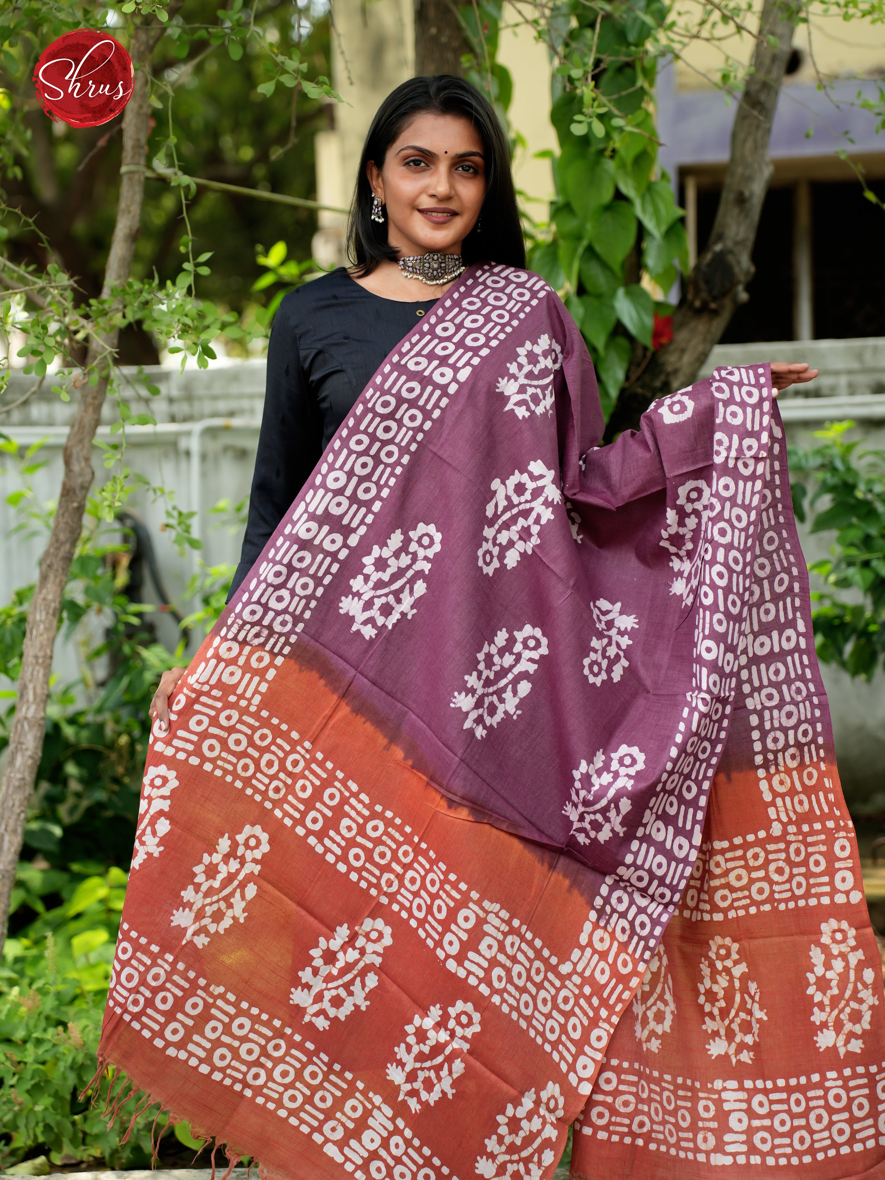 Purple & Brick - Bhatik Dupatta - Shop on ShrusEternity.com