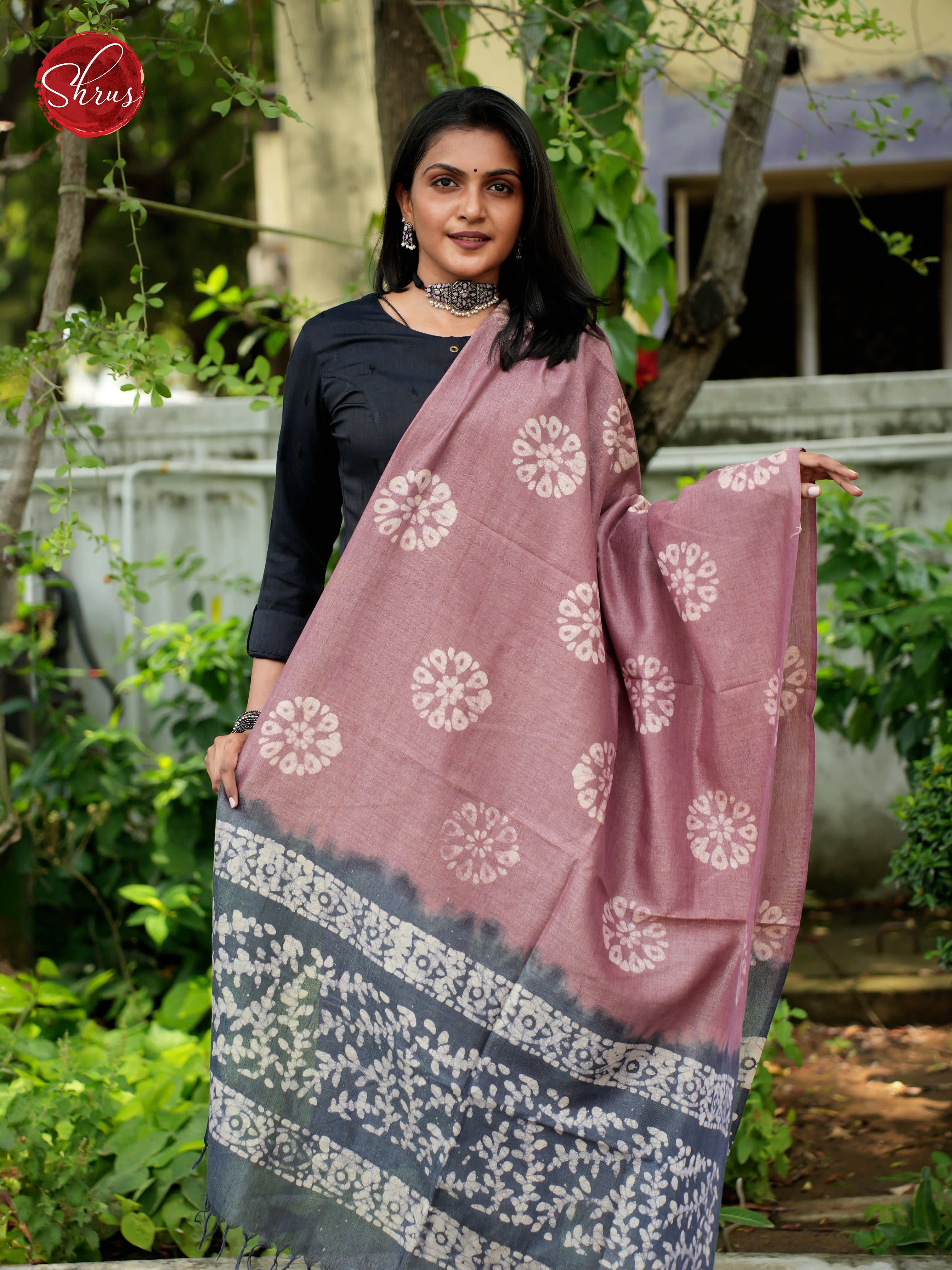 Onion Pink & Grey - Bhatik Dupatta - Shop on ShrusEternity.com