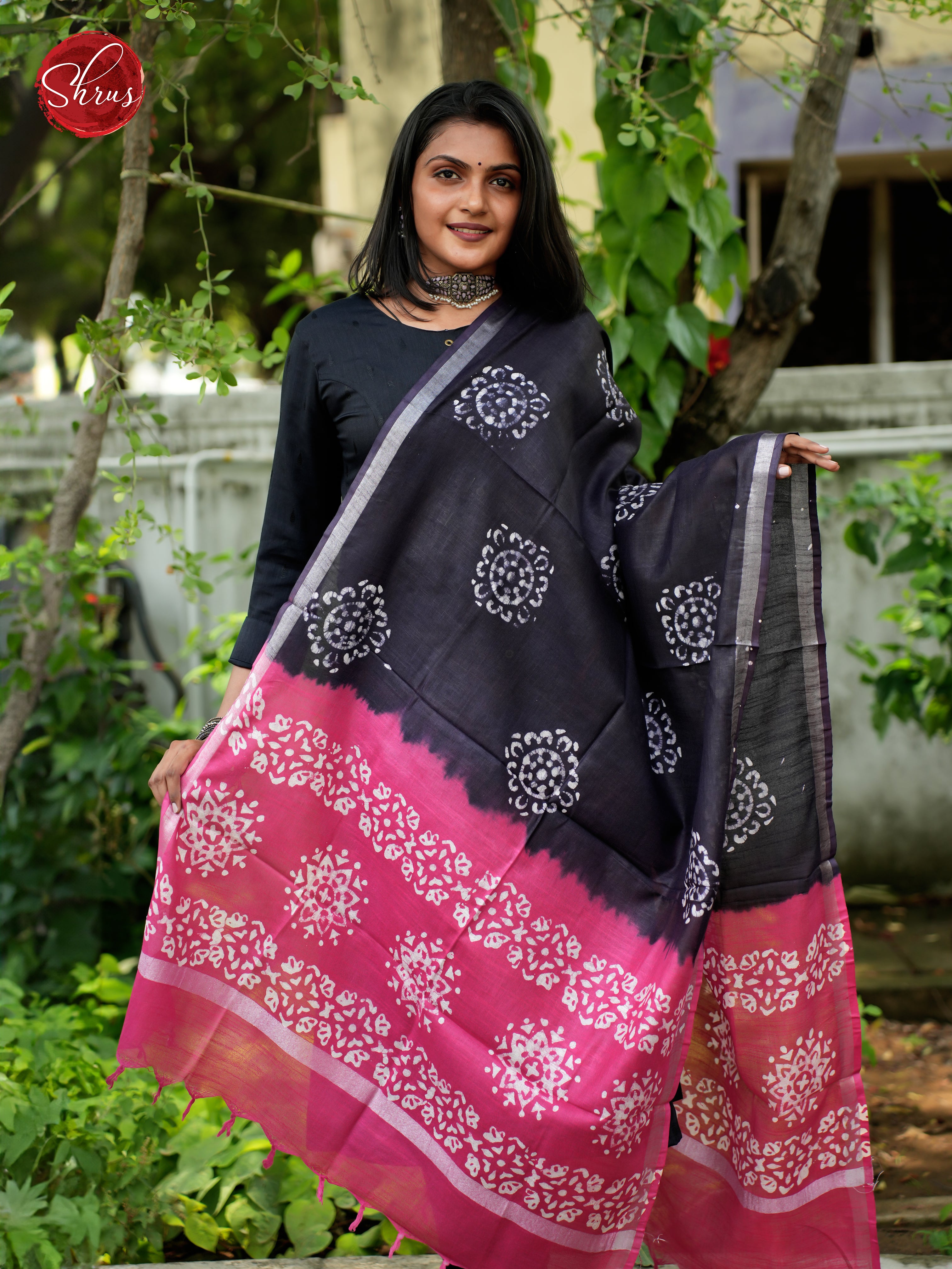 Blue & Pink - Bhatik Dupatta - Shop on ShrusEternity.com