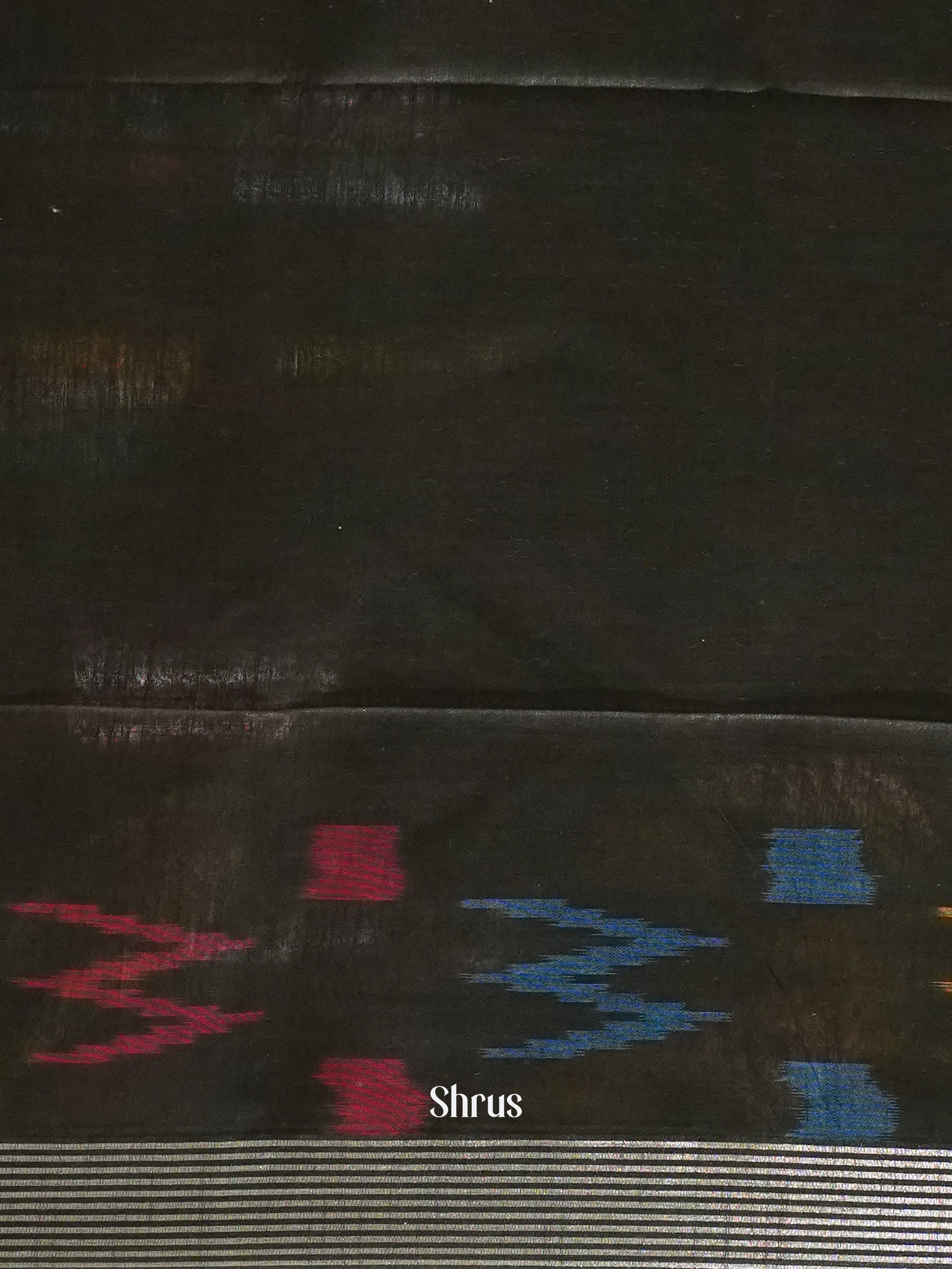 CES03076 - Semi Ikkat Saree - Shop on ShrusEternity.com