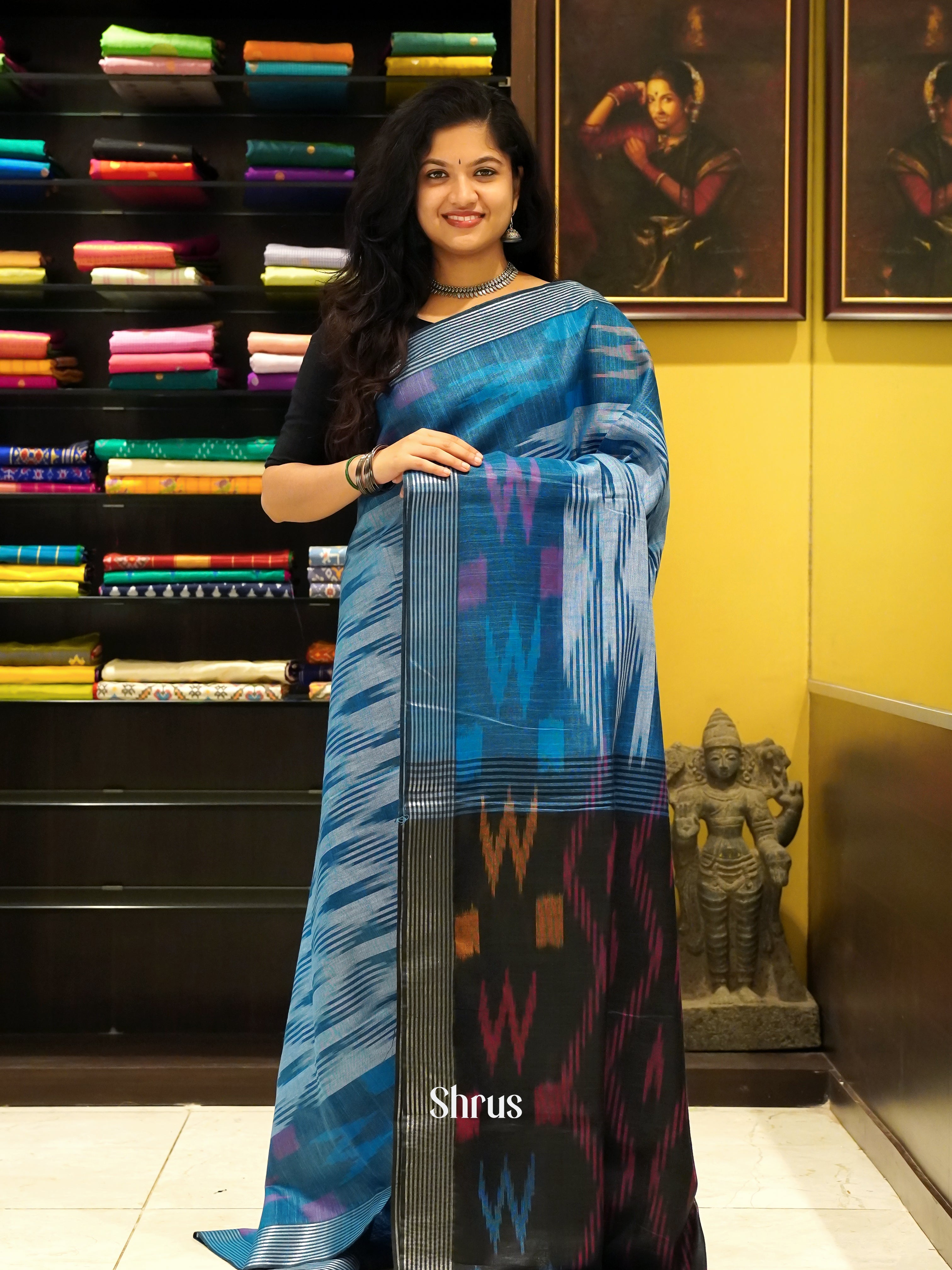 CES03077 - Semi Ikkat Saree - Shop on ShrusEternity.com