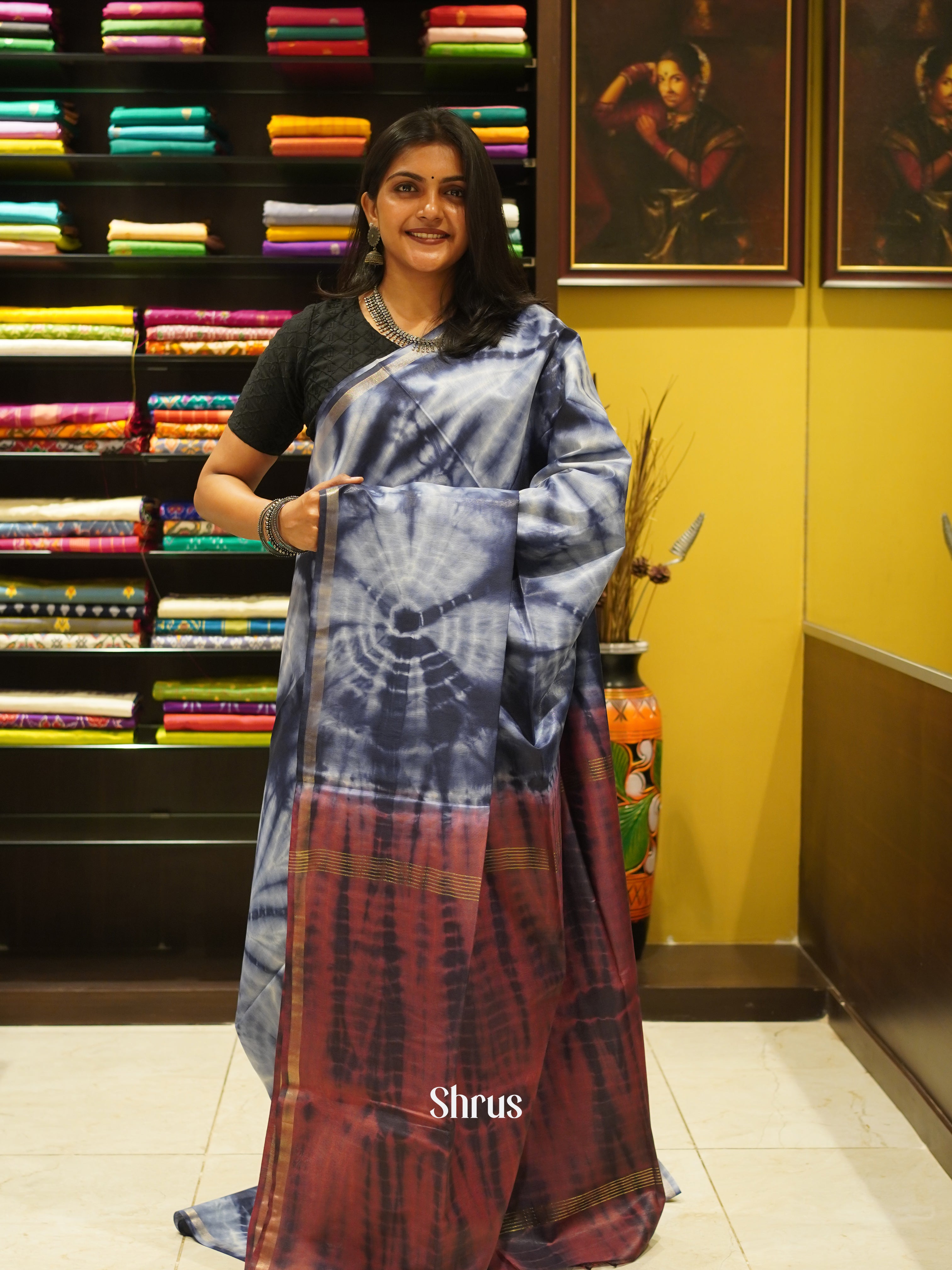 Grey & Red - Shibori Saree - Shop on ShrusEternity.com