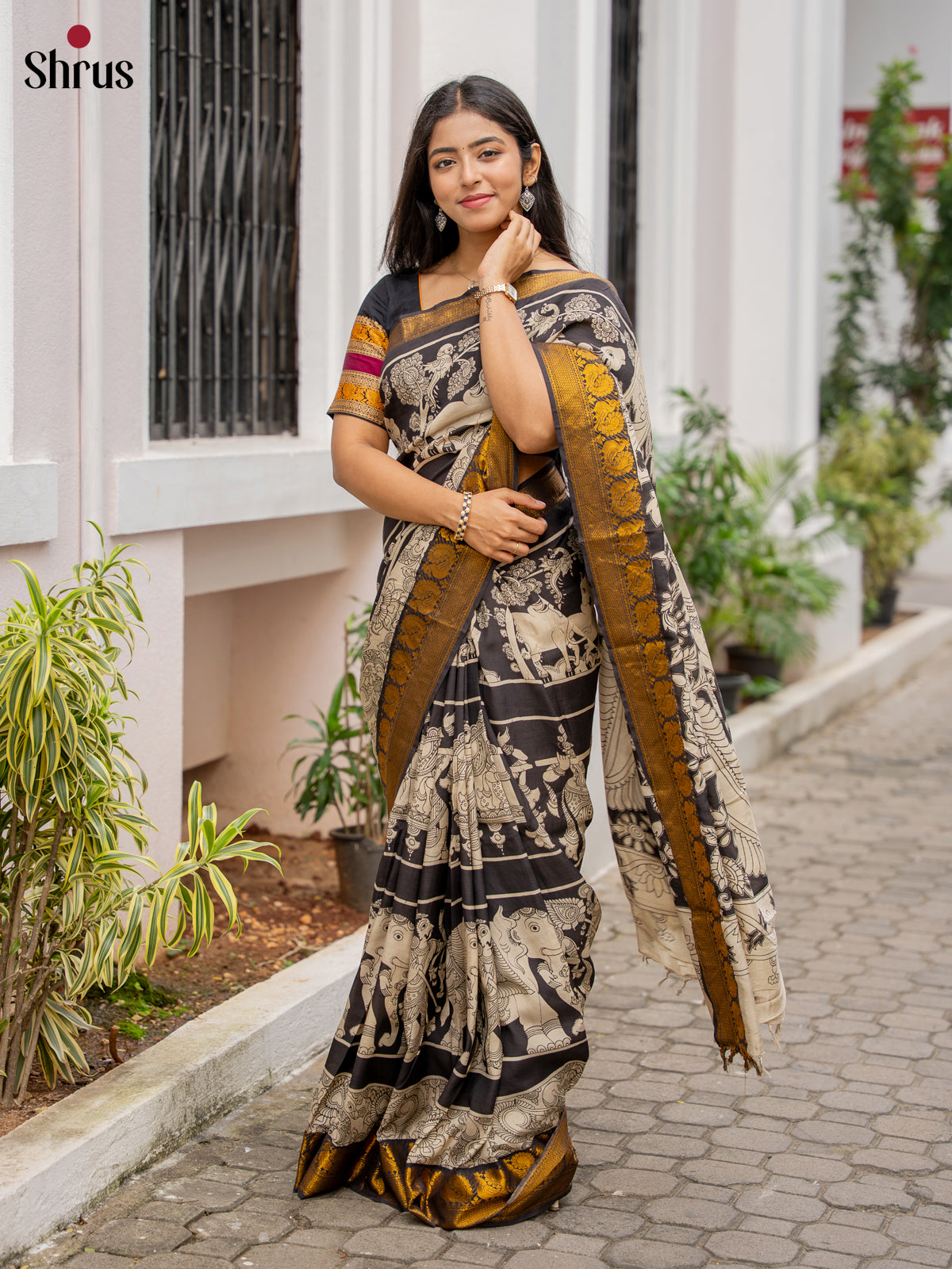 Black & Beige - Chennur-kalamkari