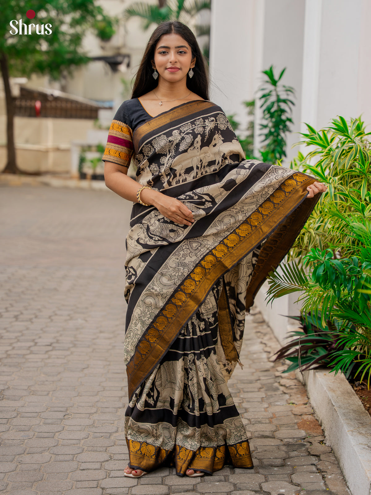 Black & Beige - Chennur-kalamkari