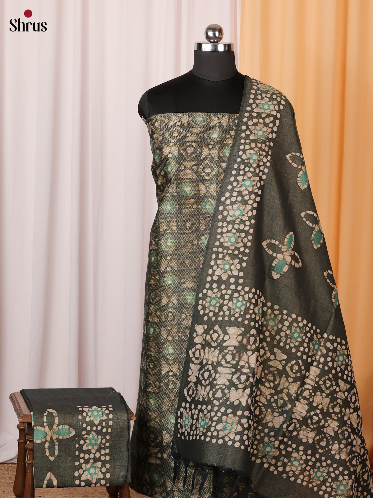 Green- Bhatik salwar - Shop on ShrusEternity.com