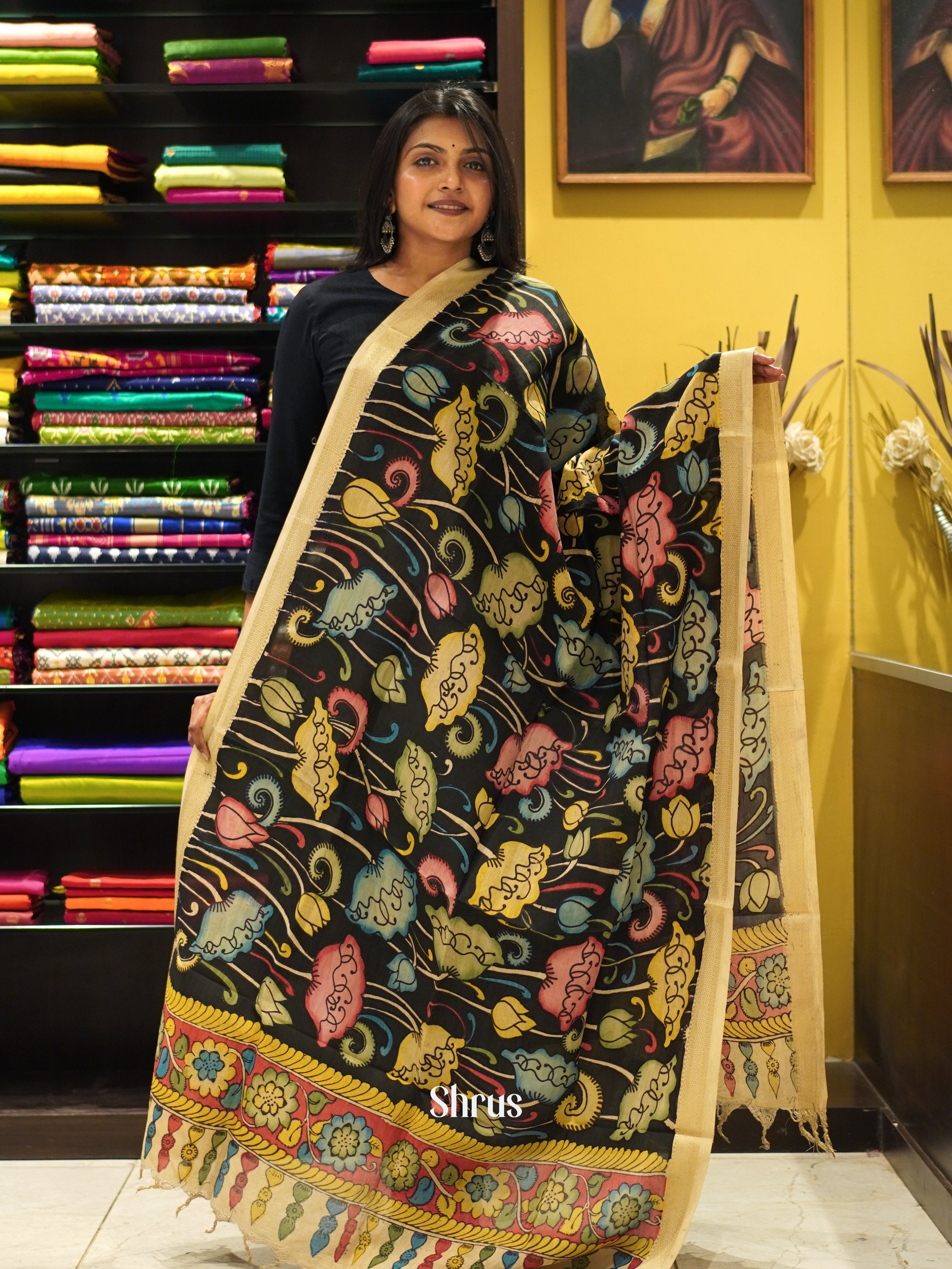 Black & Cream - Penkalamkari Dupatta - Shop on ShrusEternity.com