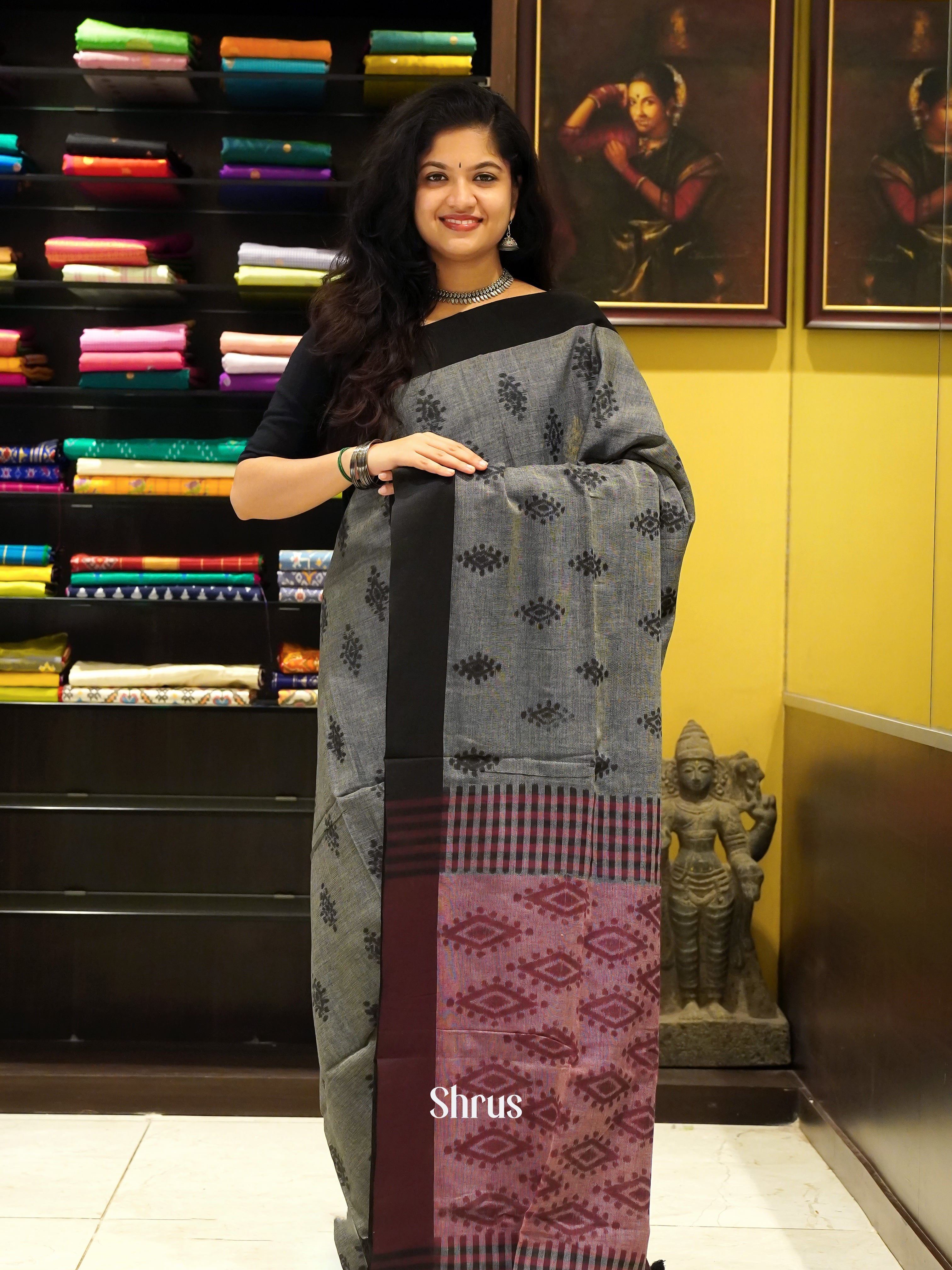 CES10396 - Semi Ikkat Saree - Shop on ShrusEternity.com