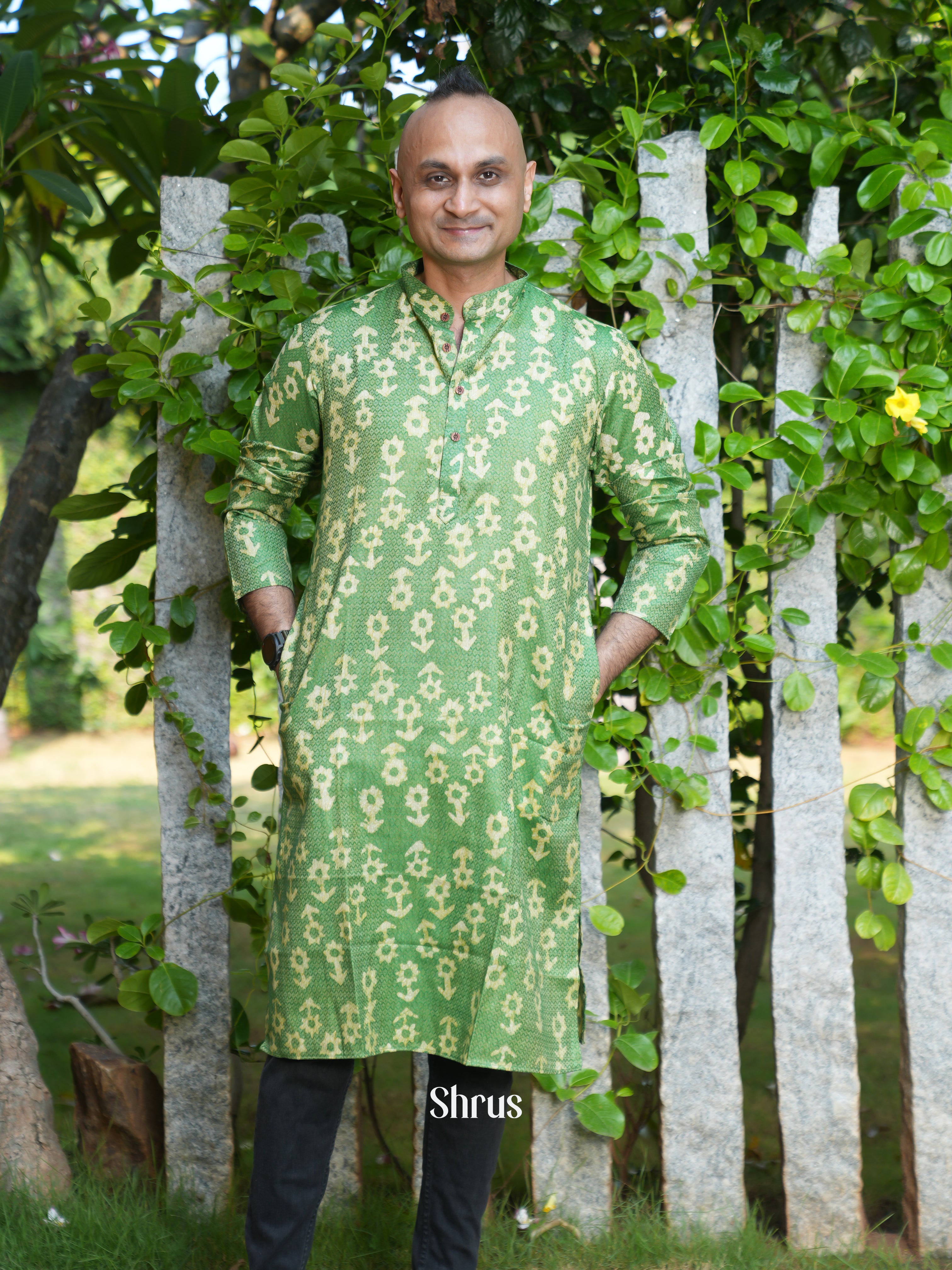 Green - Readymade mens Kurta - Shop on ShrusEternity.com