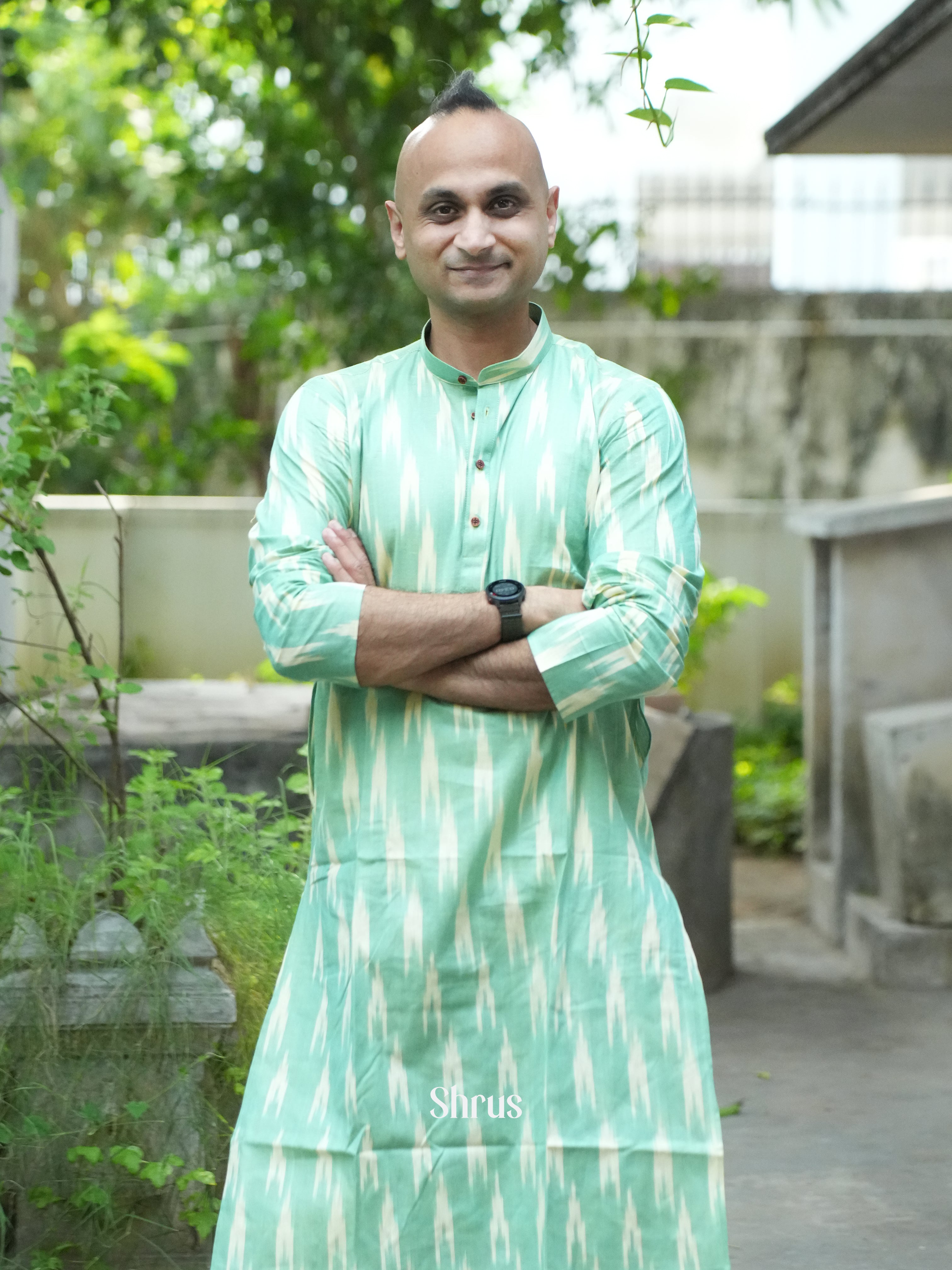 CES18510 - Readymade Mens Kurta - Shop on ShrusEternity.com