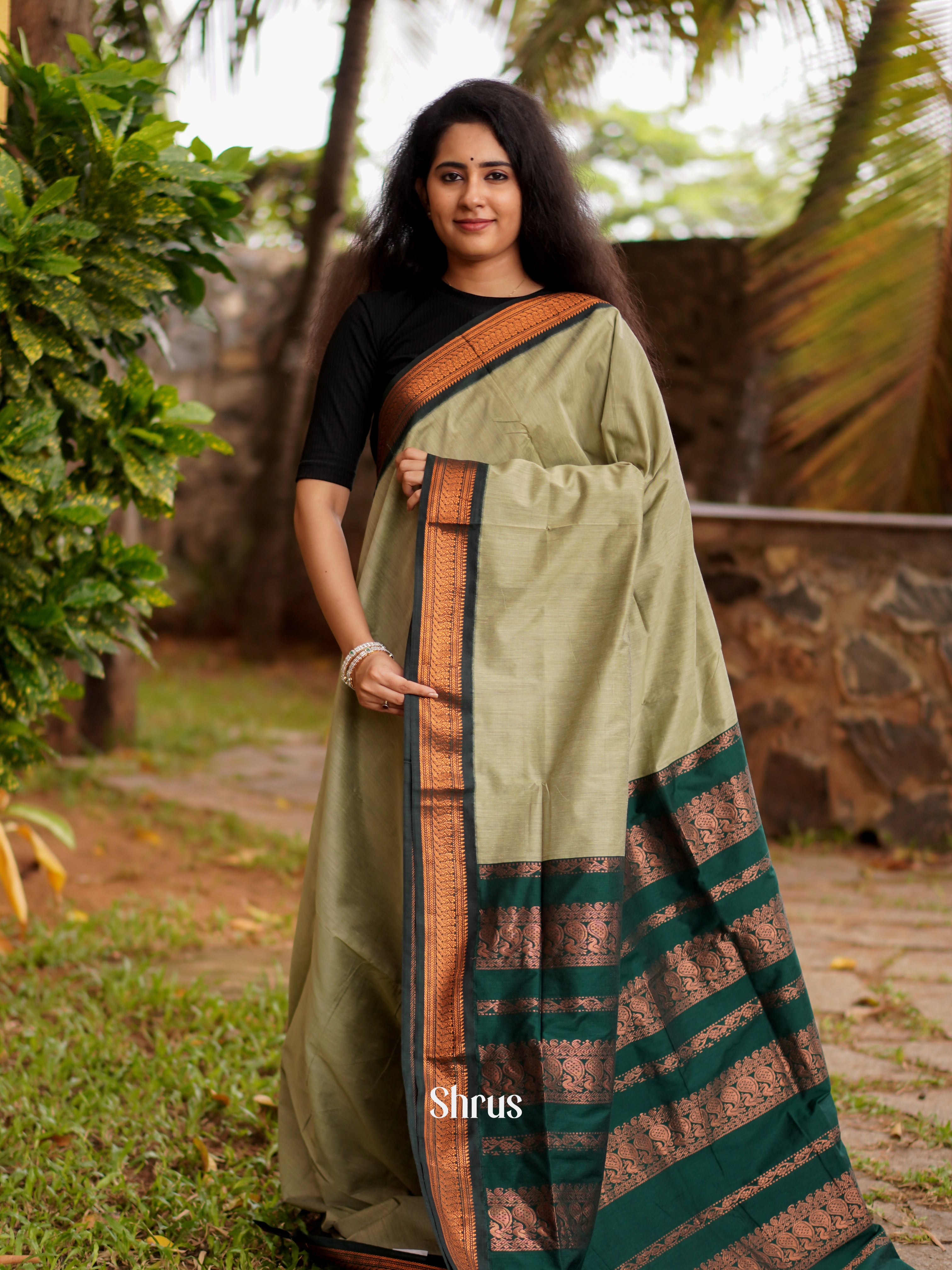 Elachi Green & Green - Kalyani Cotton Saree - Shop on ShrusEternity.com
