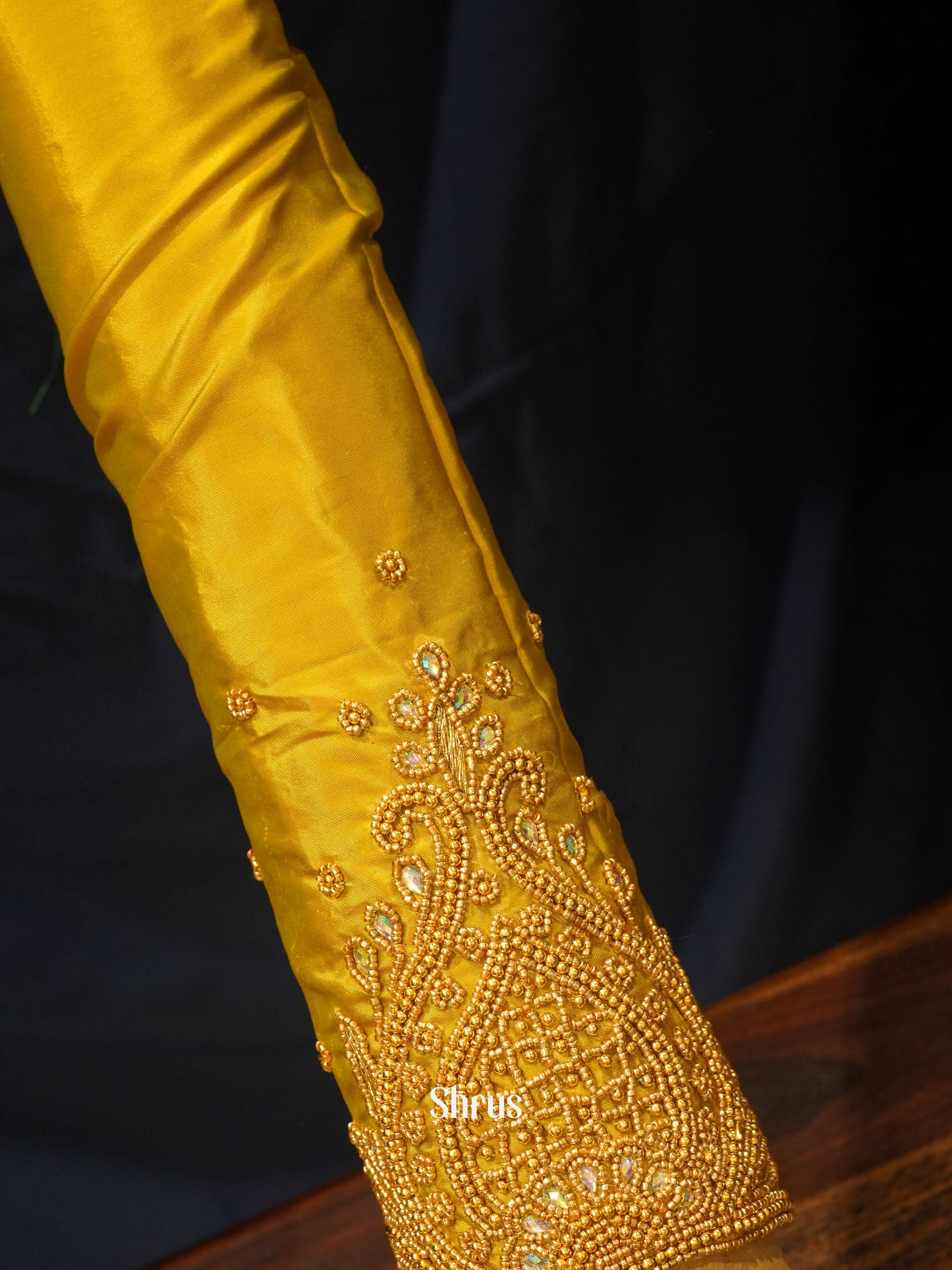 CES24014 -Aari Blous - Shop on ShrusEternity.com