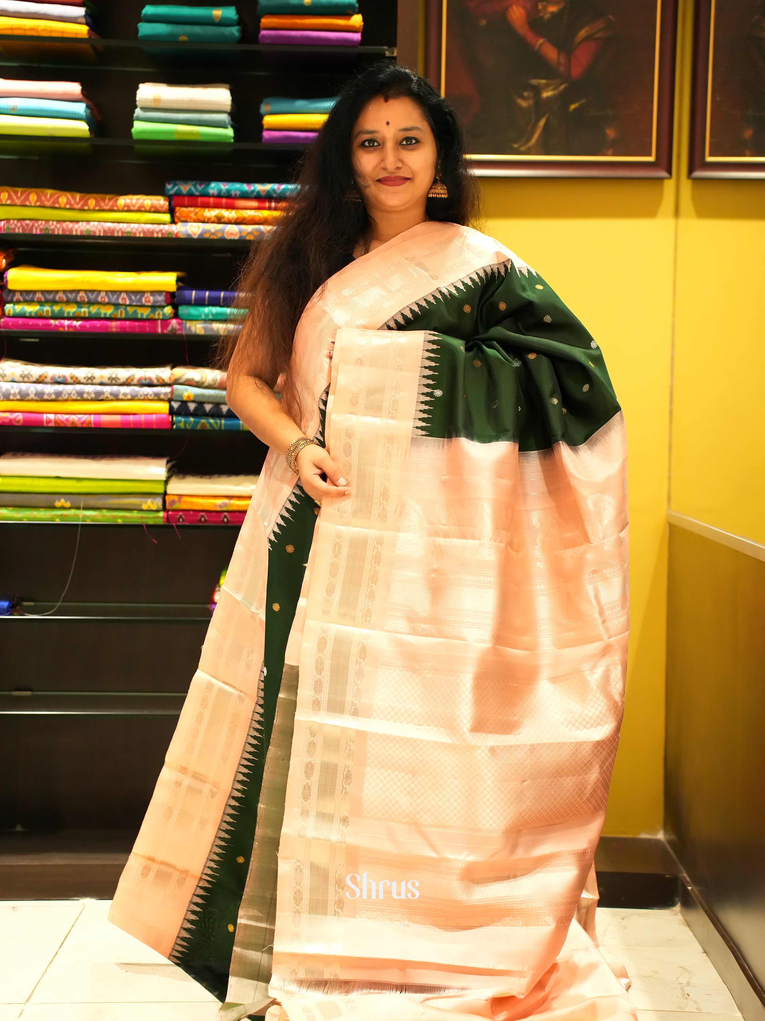 Green & Peach - Gadwal Silk Saree - Shop on ShrusEternity.com
